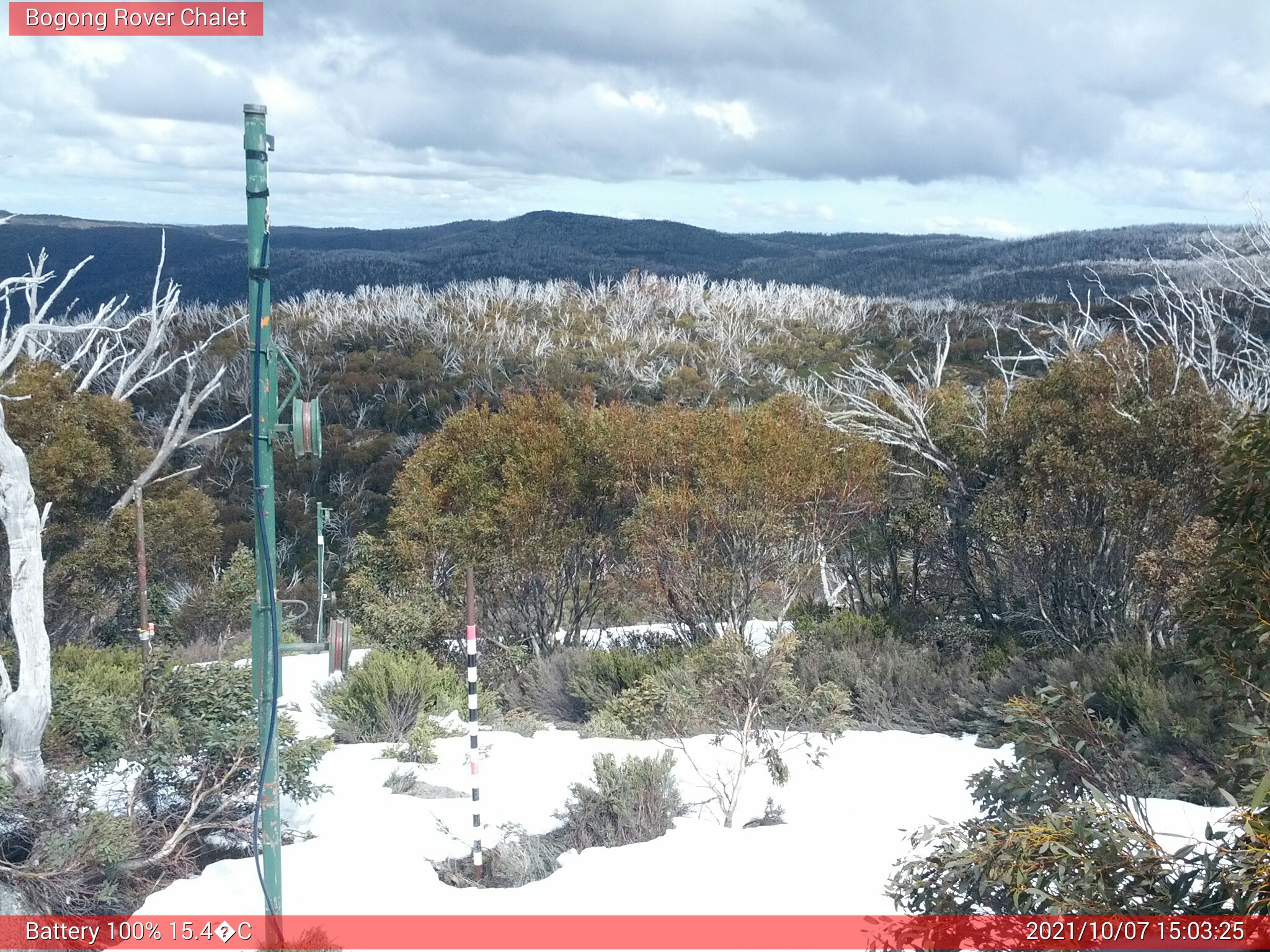 Bogong Web Cam 3:03pm Thursday 7th of October 2021