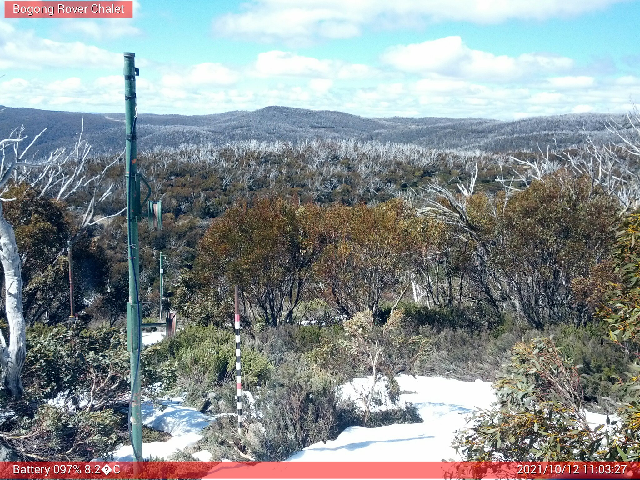 Bogong Web Cam 11:03am Tuesday 12th of October 2021