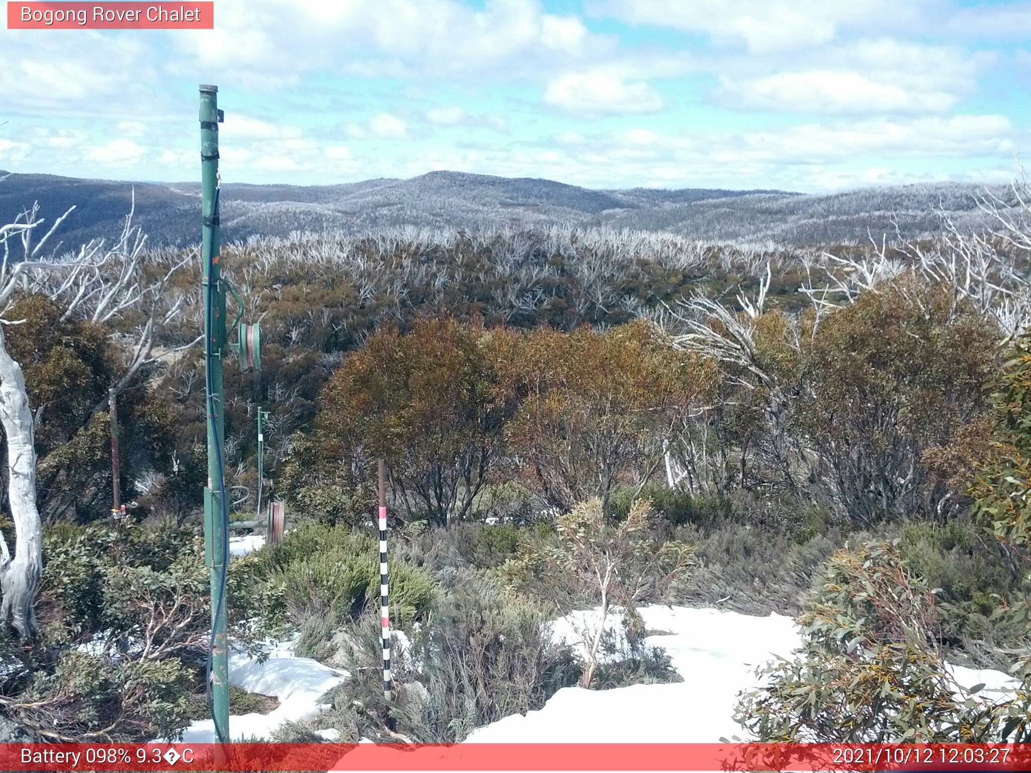 Bogong Web Cam 12:03pm Tuesday 12th of October 2021