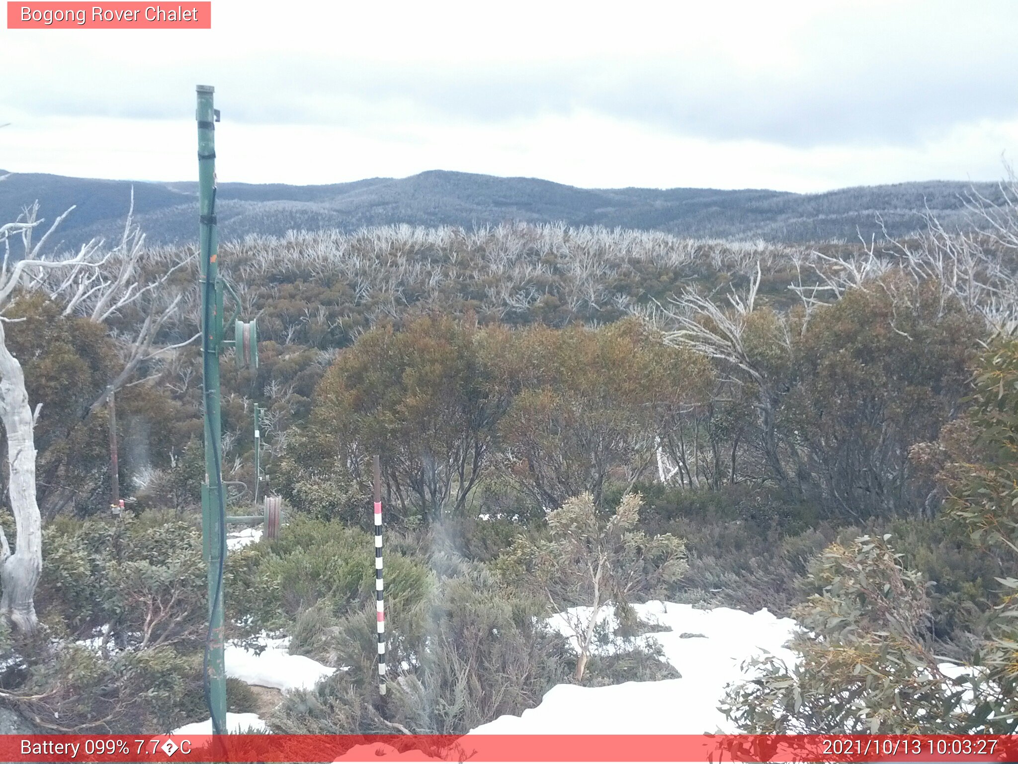 Bogong Web Cam 10:03am Wednesday 13th of October 2021