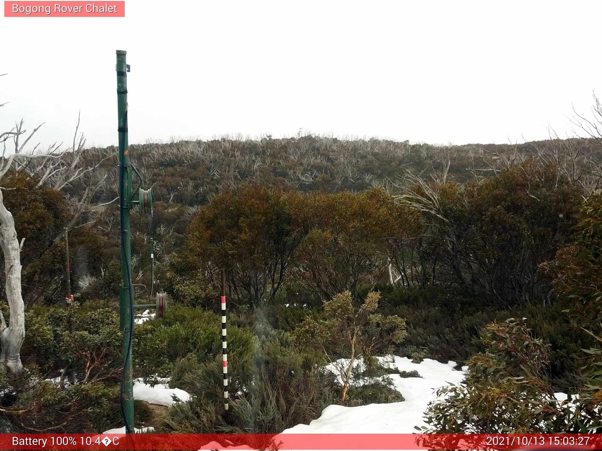 Bogong Web Cam 3:03pm Wednesday 13th of October 2021