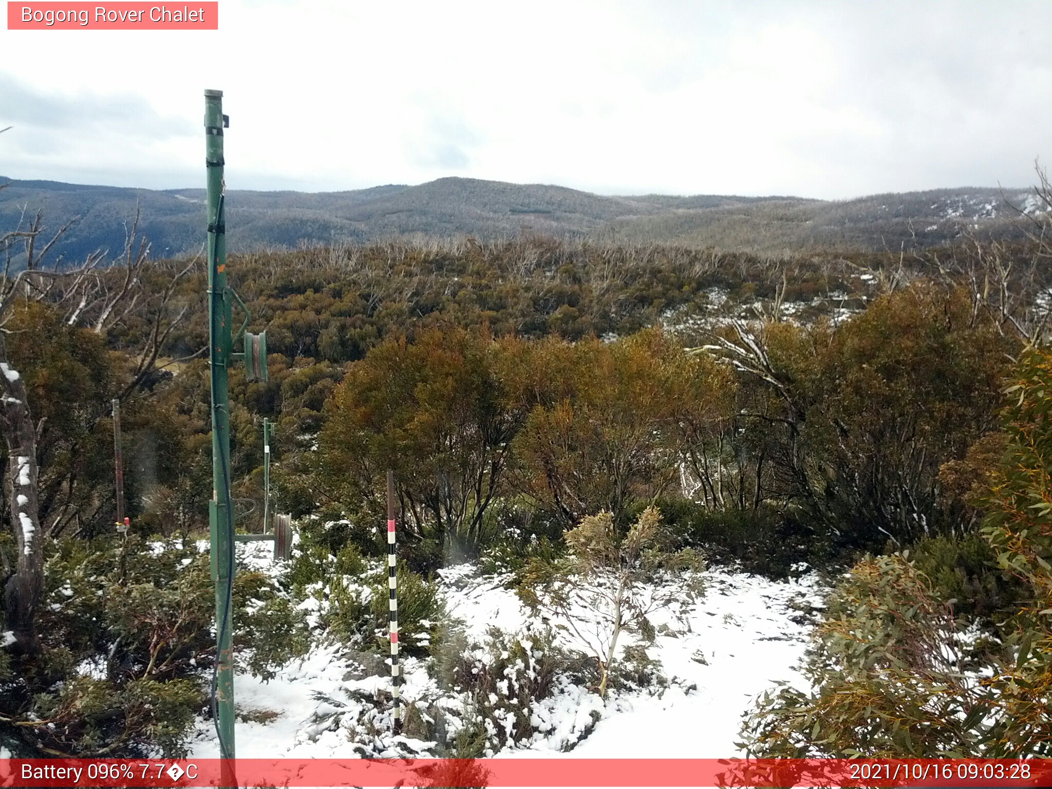 Bogong Web Cam 9:03am Saturday 16th of October 2021