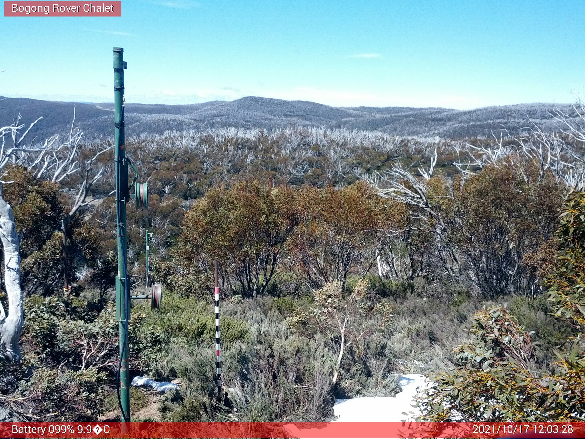 Bogong Web Cam 12:03pm Sunday 17th of October 2021