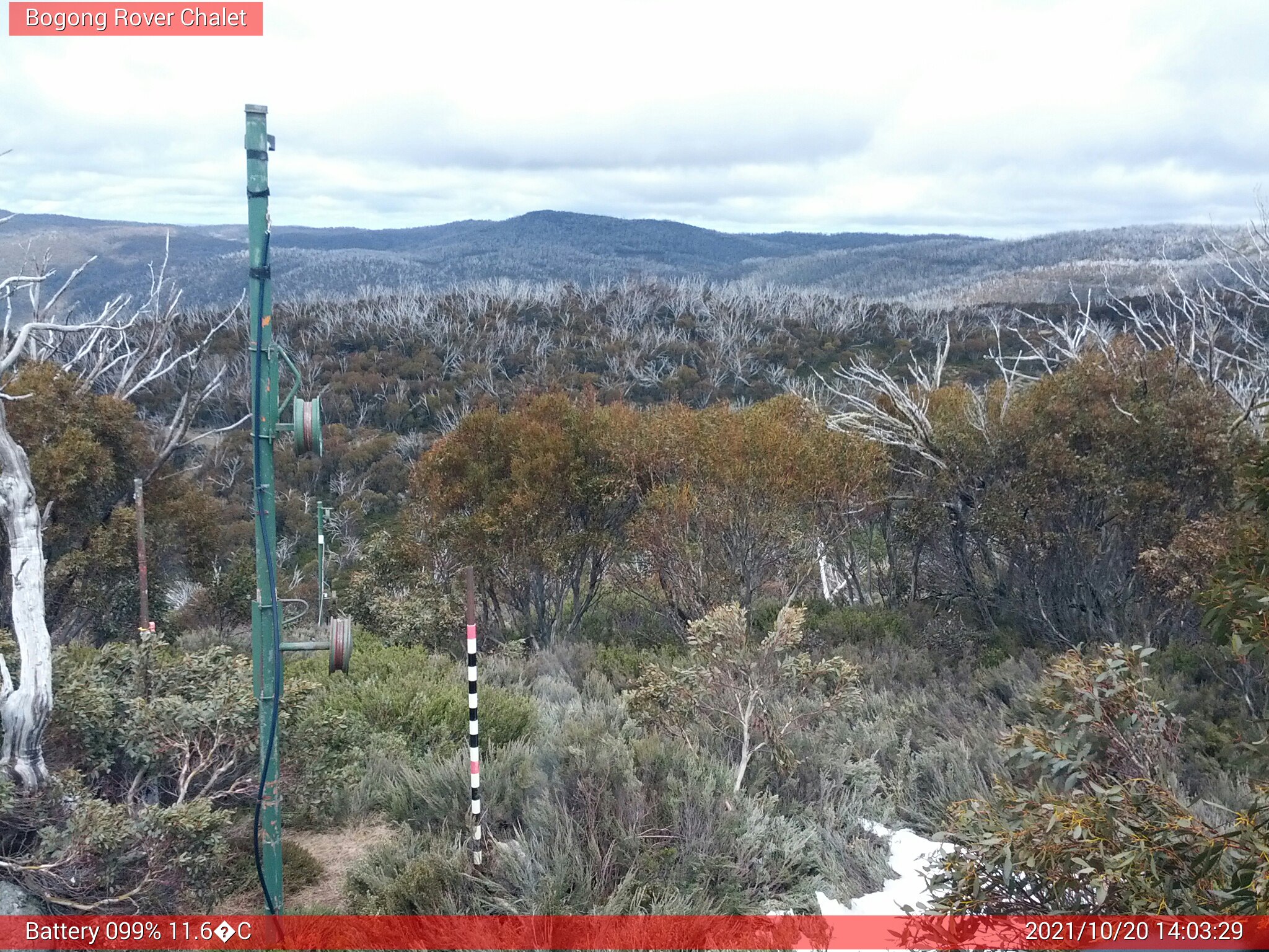 Bogong Web Cam 2:03pm Wednesday 20th of October 2021