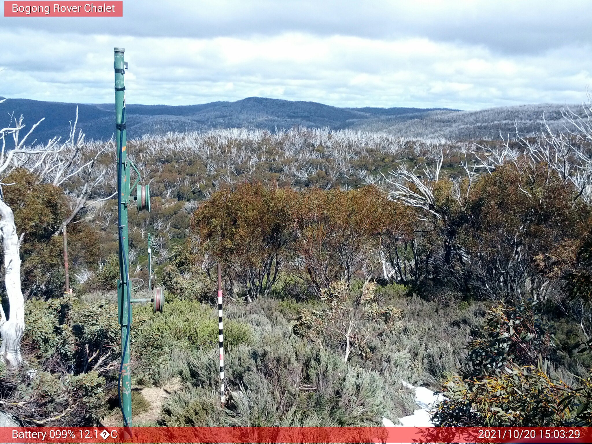 Bogong Web Cam 3:03pm Wednesday 20th of October 2021