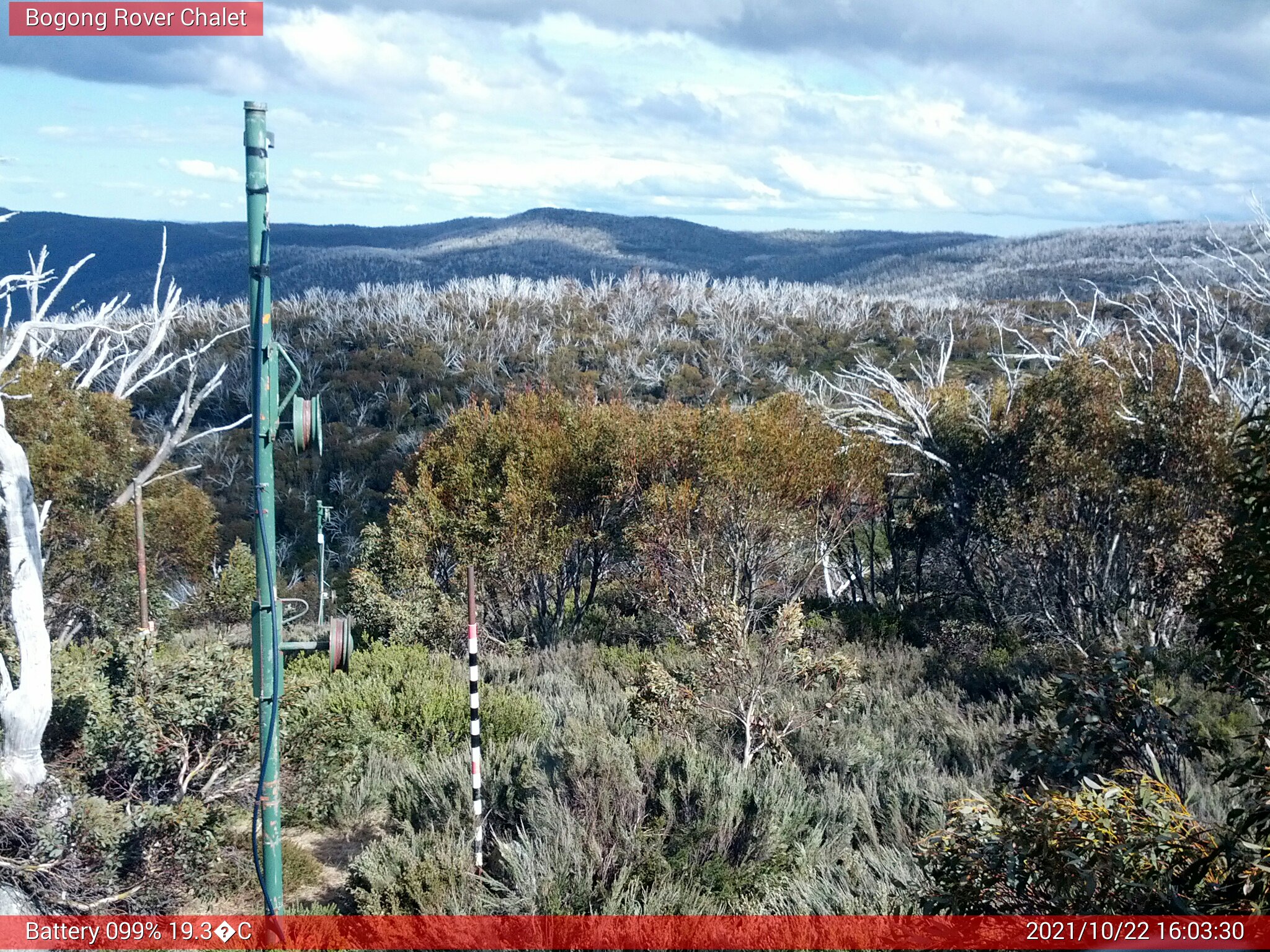 Bogong Web Cam 4:03pm Friday 22nd of October 2021