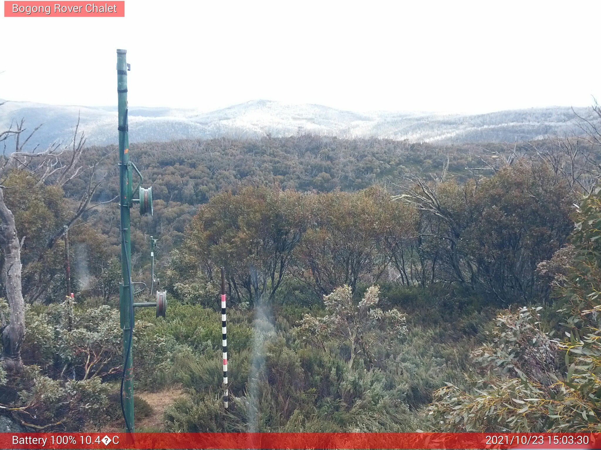 Bogong Web Cam 3:03pm Saturday 23rd of October 2021