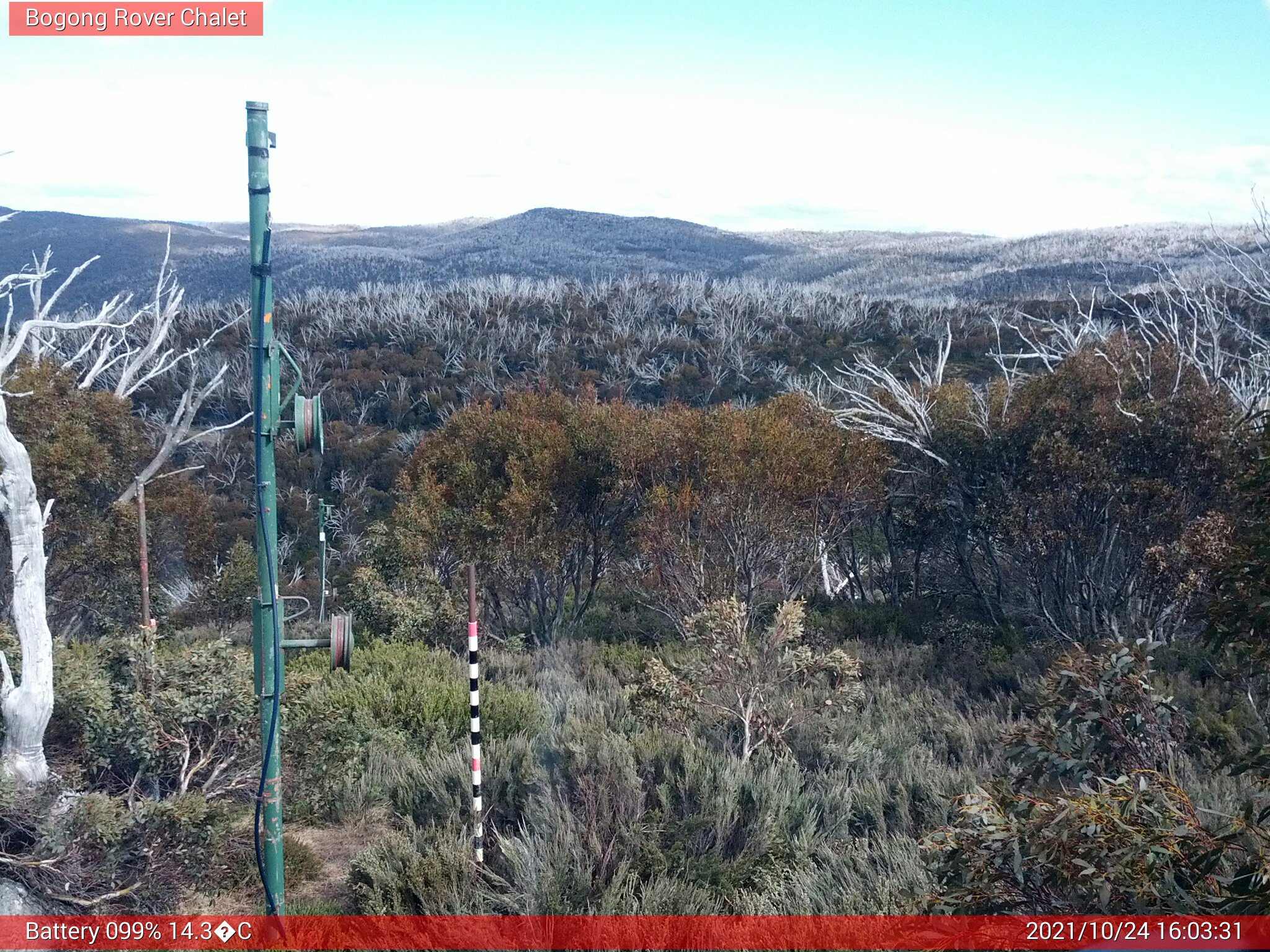 Bogong Web Cam 4:03pm Sunday 24th of October 2021