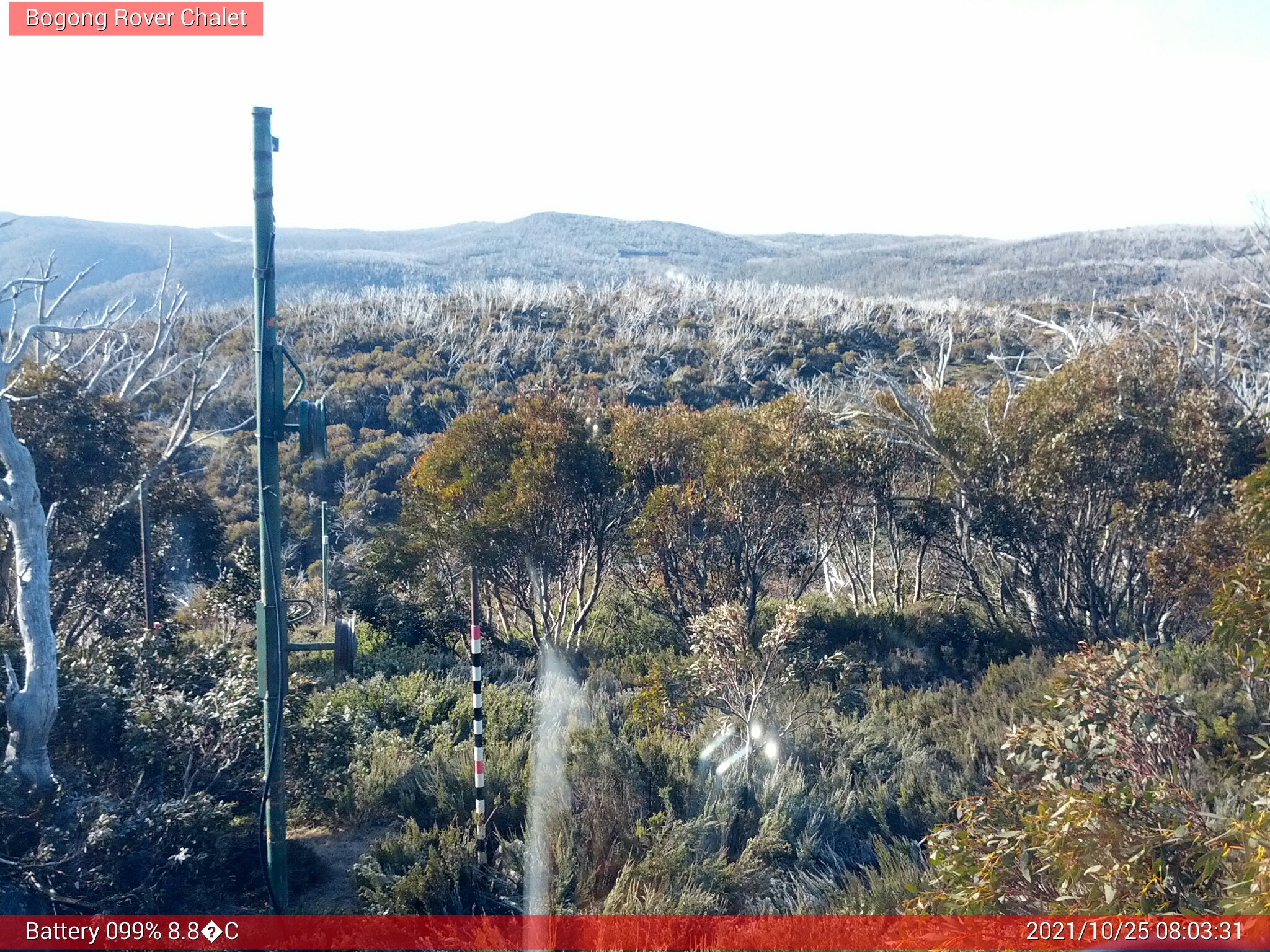 Bogong Web Cam 8:03am Monday 25th of October 2021