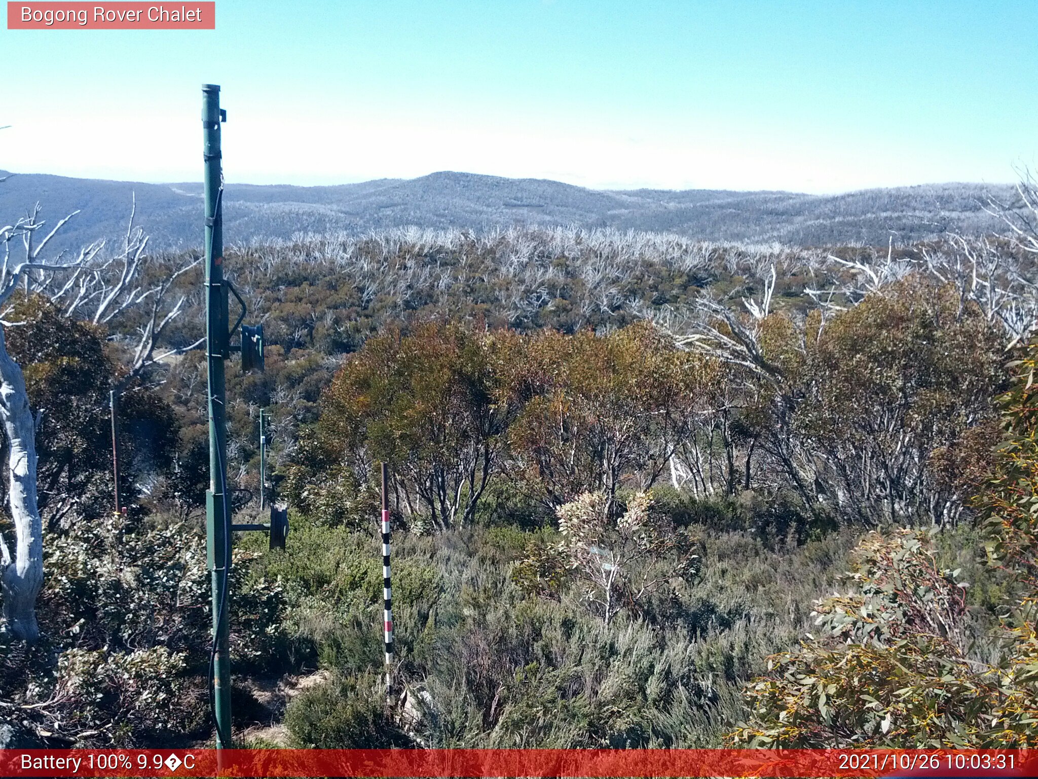 Bogong Web Cam 10:03am Tuesday 26th of October 2021