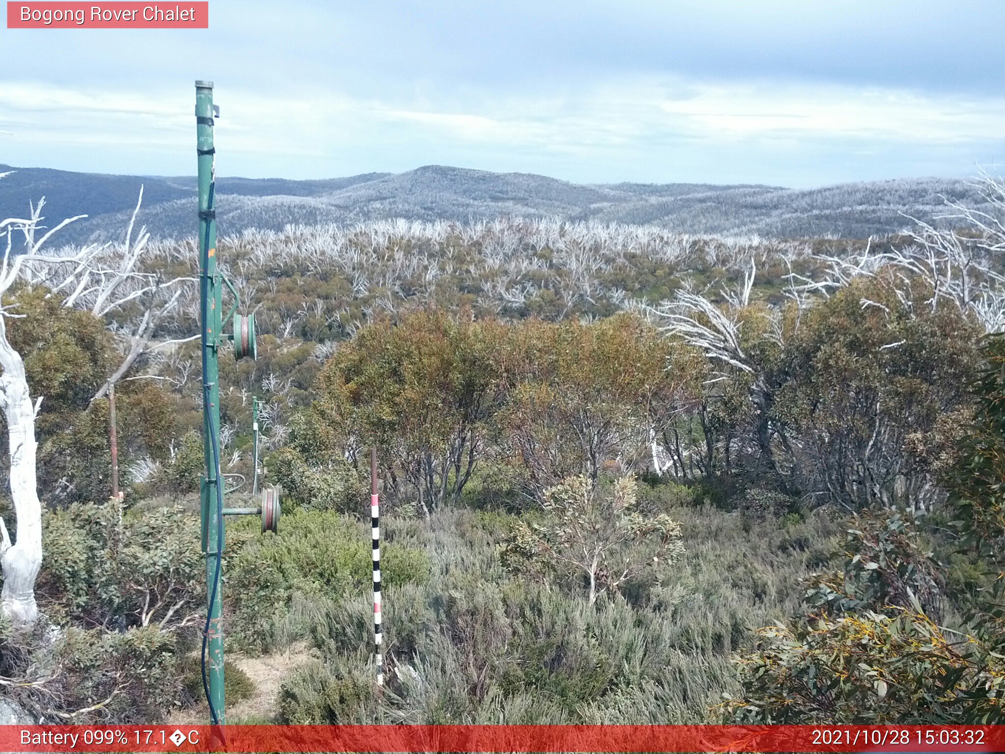 Bogong Web Cam 3:03pm Thursday 28th of October 2021