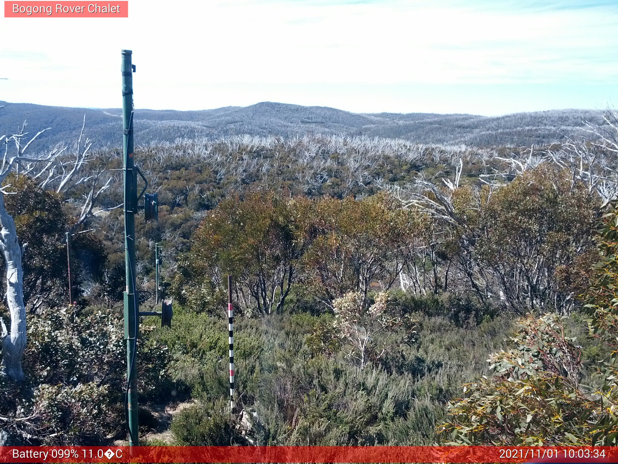 Bogong Web Cam 10:03am Monday 1st of November 2021