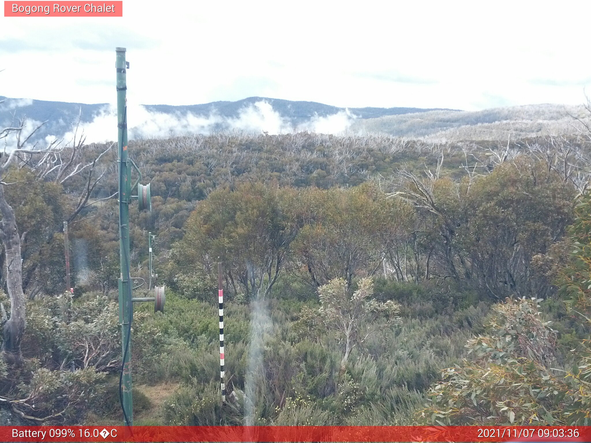 Bogong Web Cam 9:03am Sunday 7th of November 2021