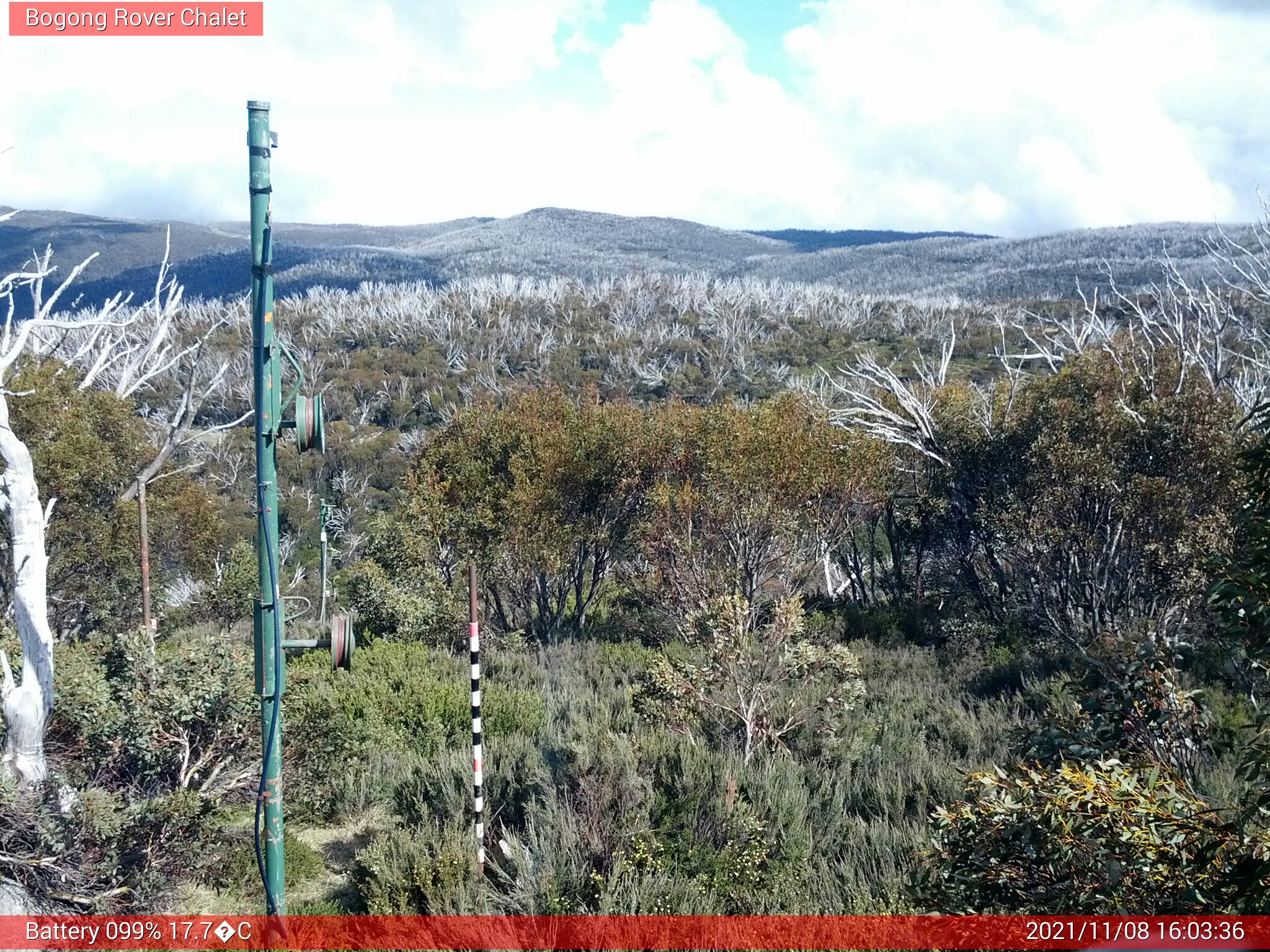 Bogong Web Cam 4:03pm Monday 8th of November 2021