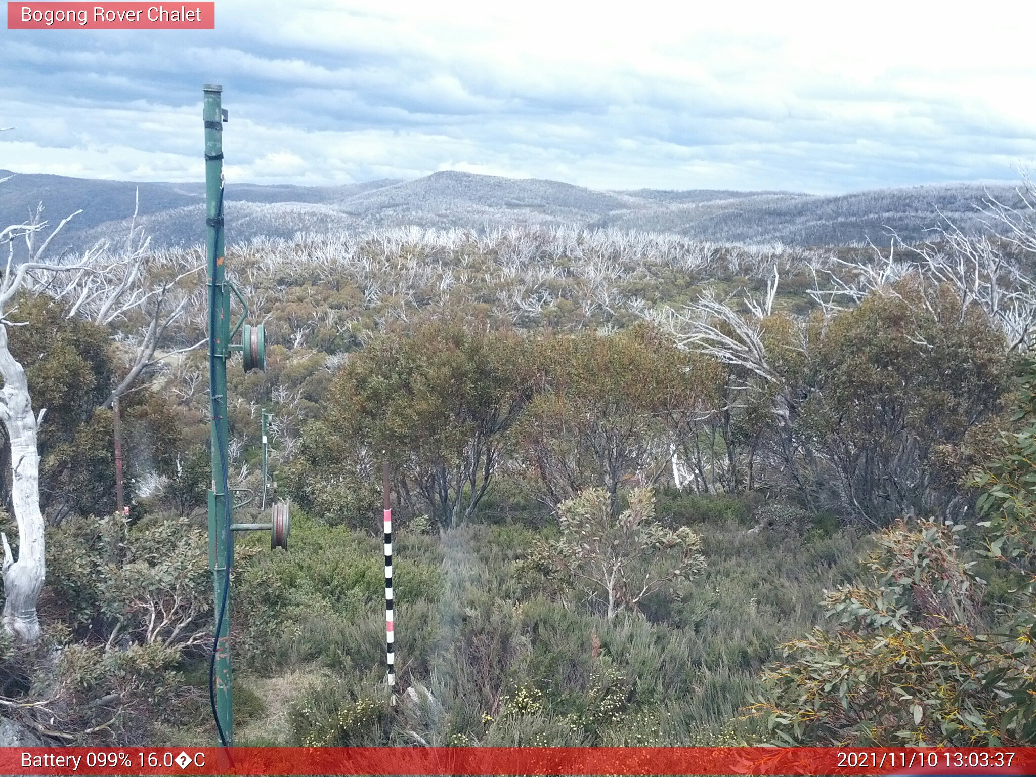 Bogong Web Cam 1:03pm Wednesday 10th of November 2021