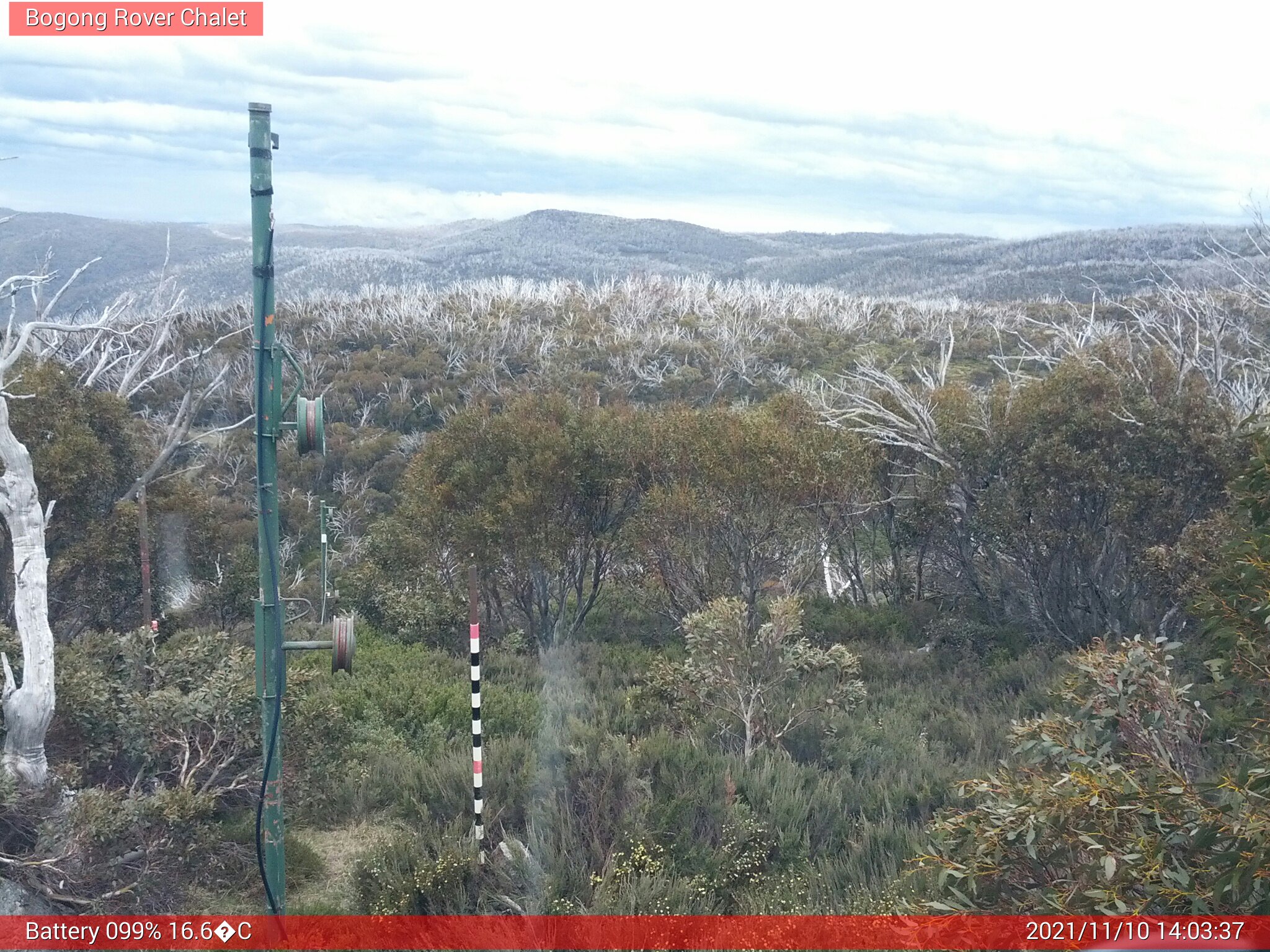 Bogong Web Cam 2:03pm Wednesday 10th of November 2021