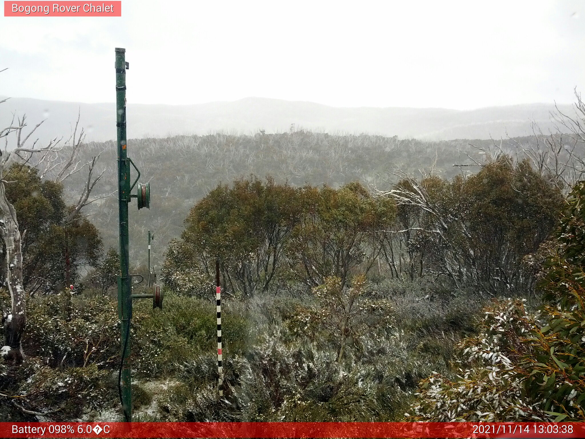 Bogong Web Cam 1:03pm Sunday 14th of November 2021