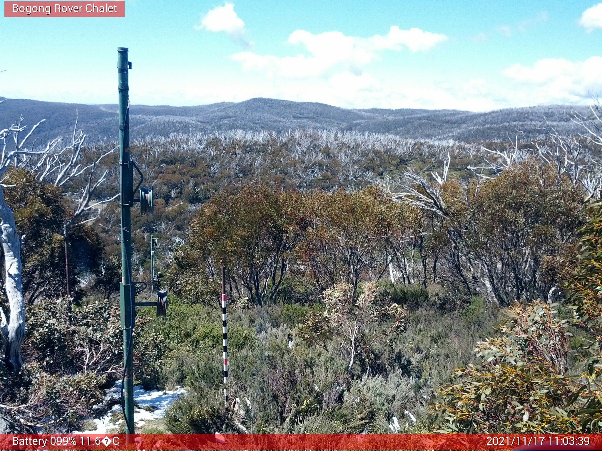 Bogong Web Cam 11:03am Wednesday 17th of November 2021