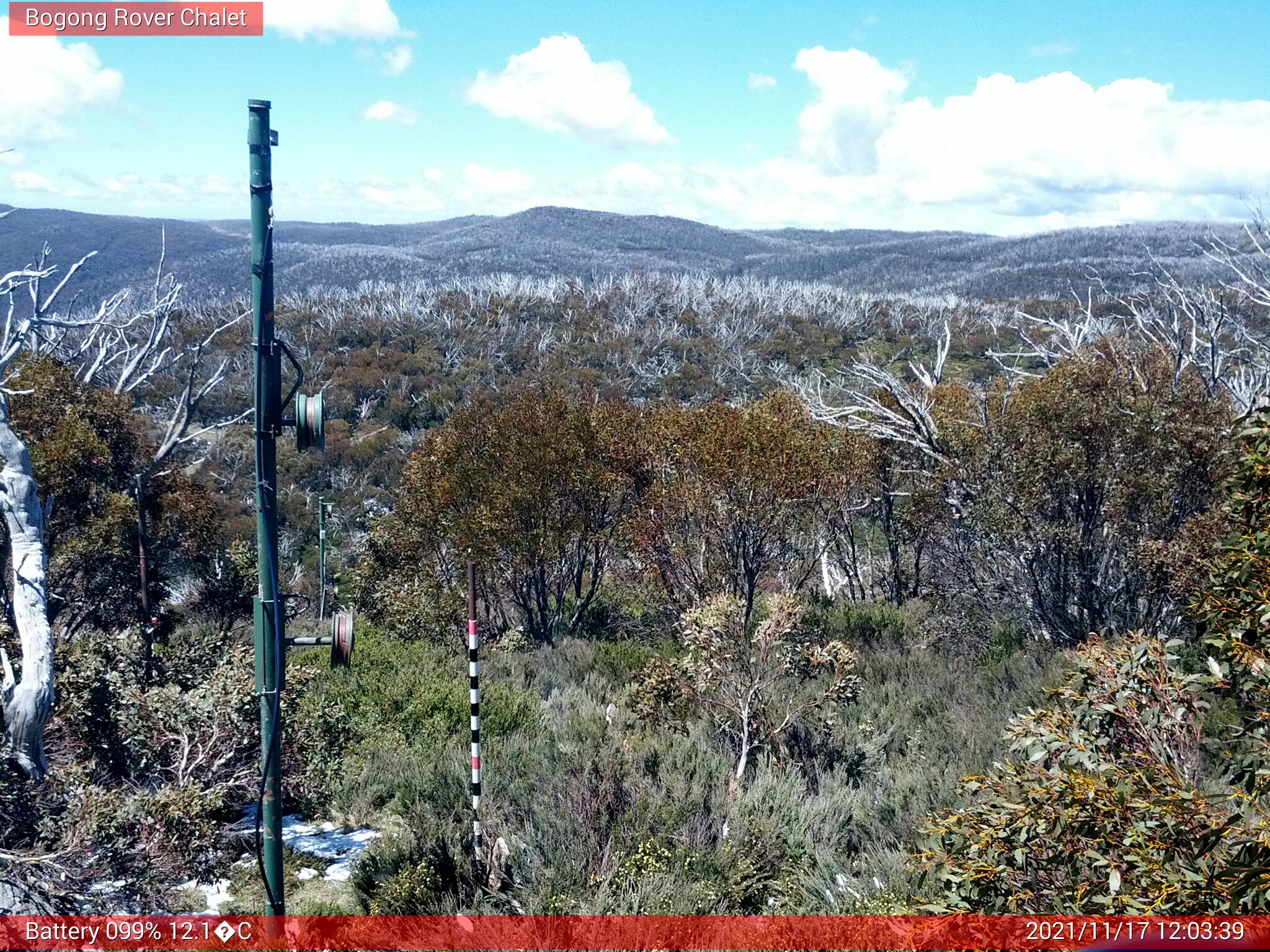 Bogong Web Cam 12:03pm Wednesday 17th of November 2021