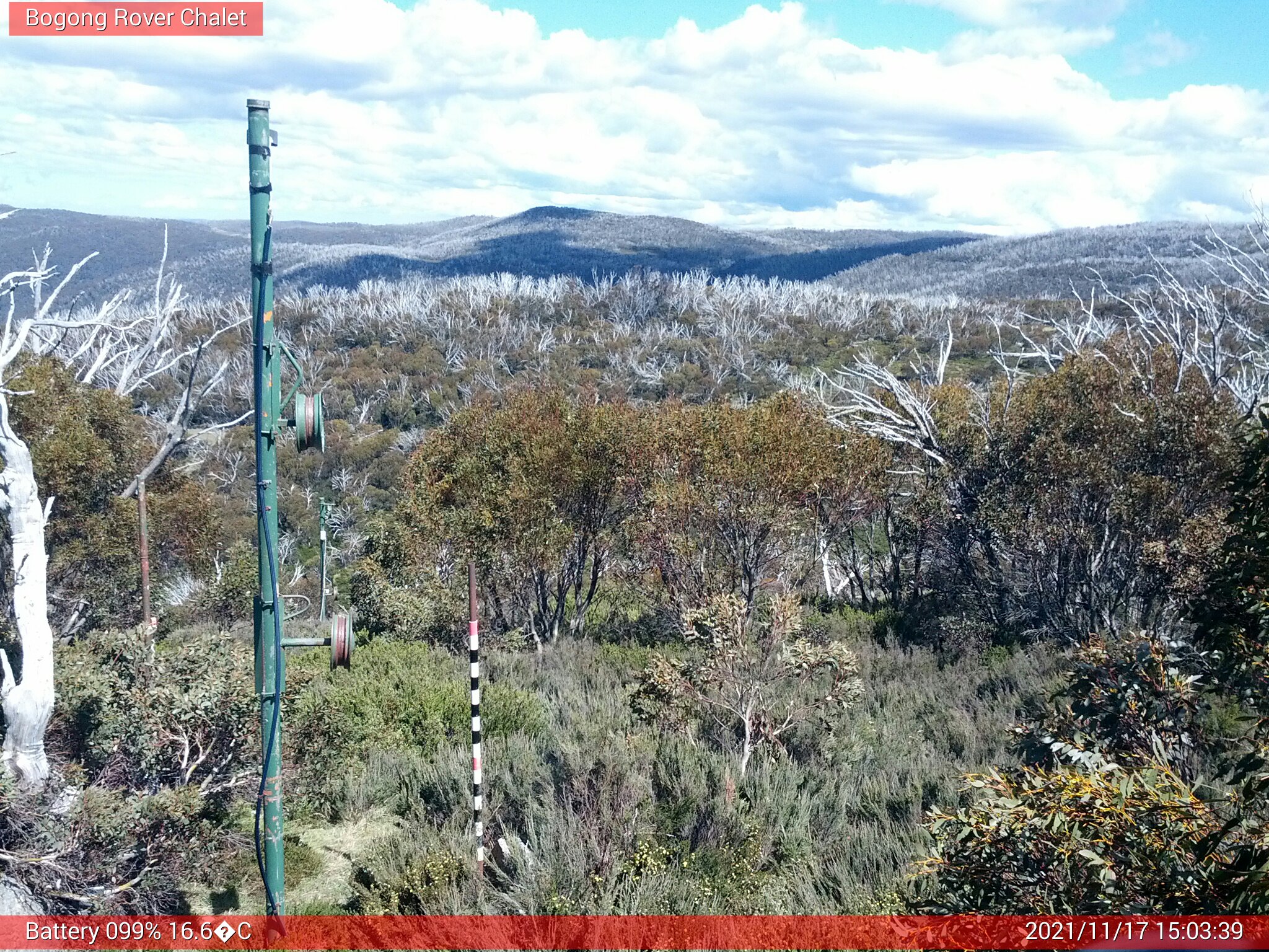 Bogong Web Cam 3:03pm Wednesday 17th of November 2021