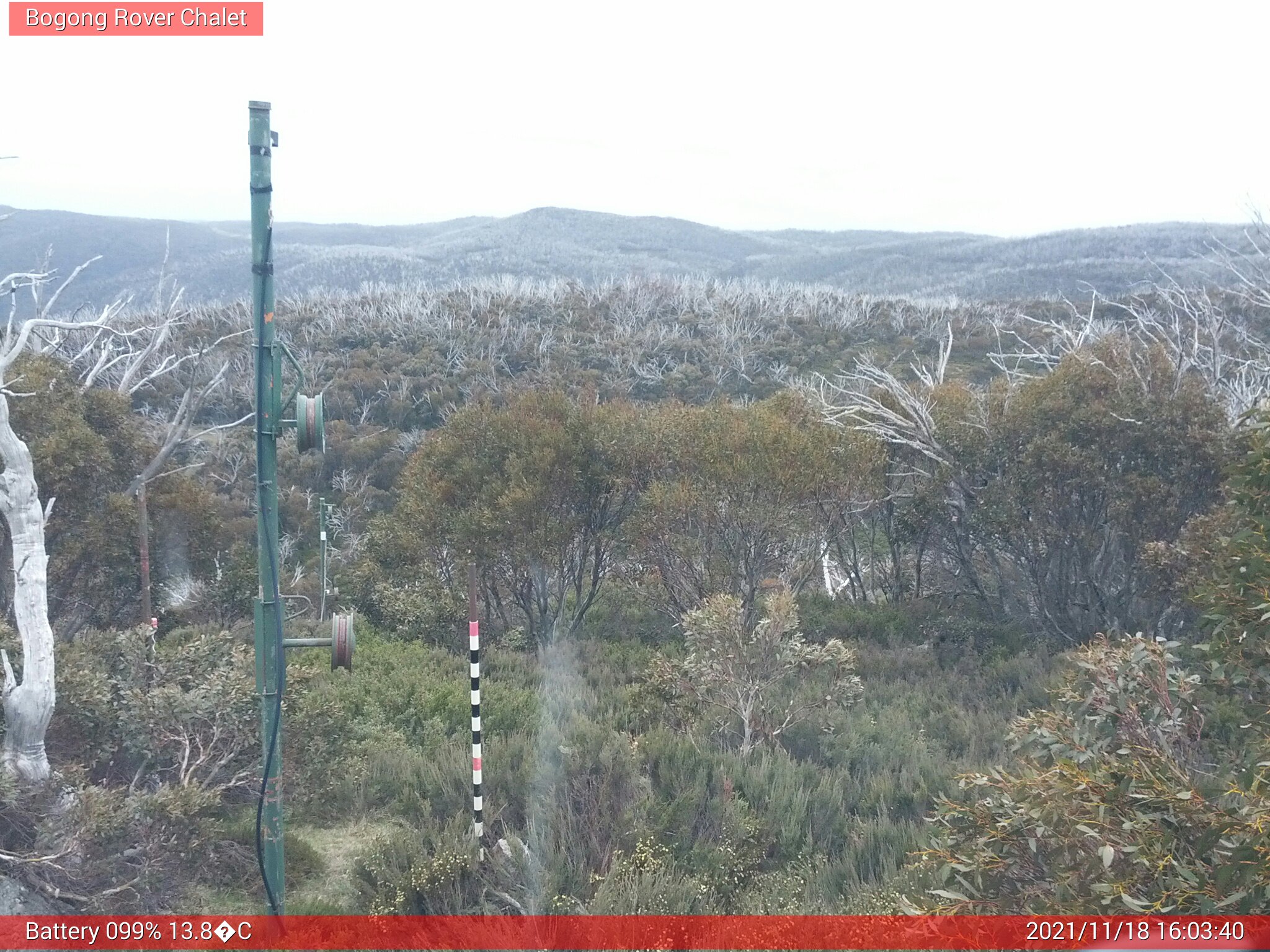 Bogong Web Cam 4:03pm Thursday 18th of November 2021