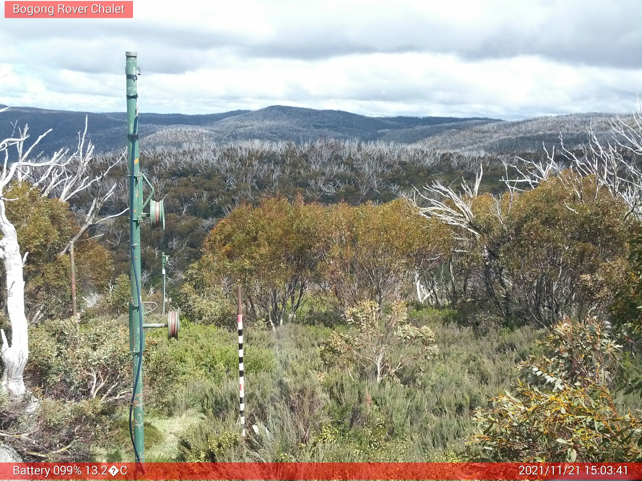 Bogong Web Cam 3:03pm Sunday 21st of November 2021