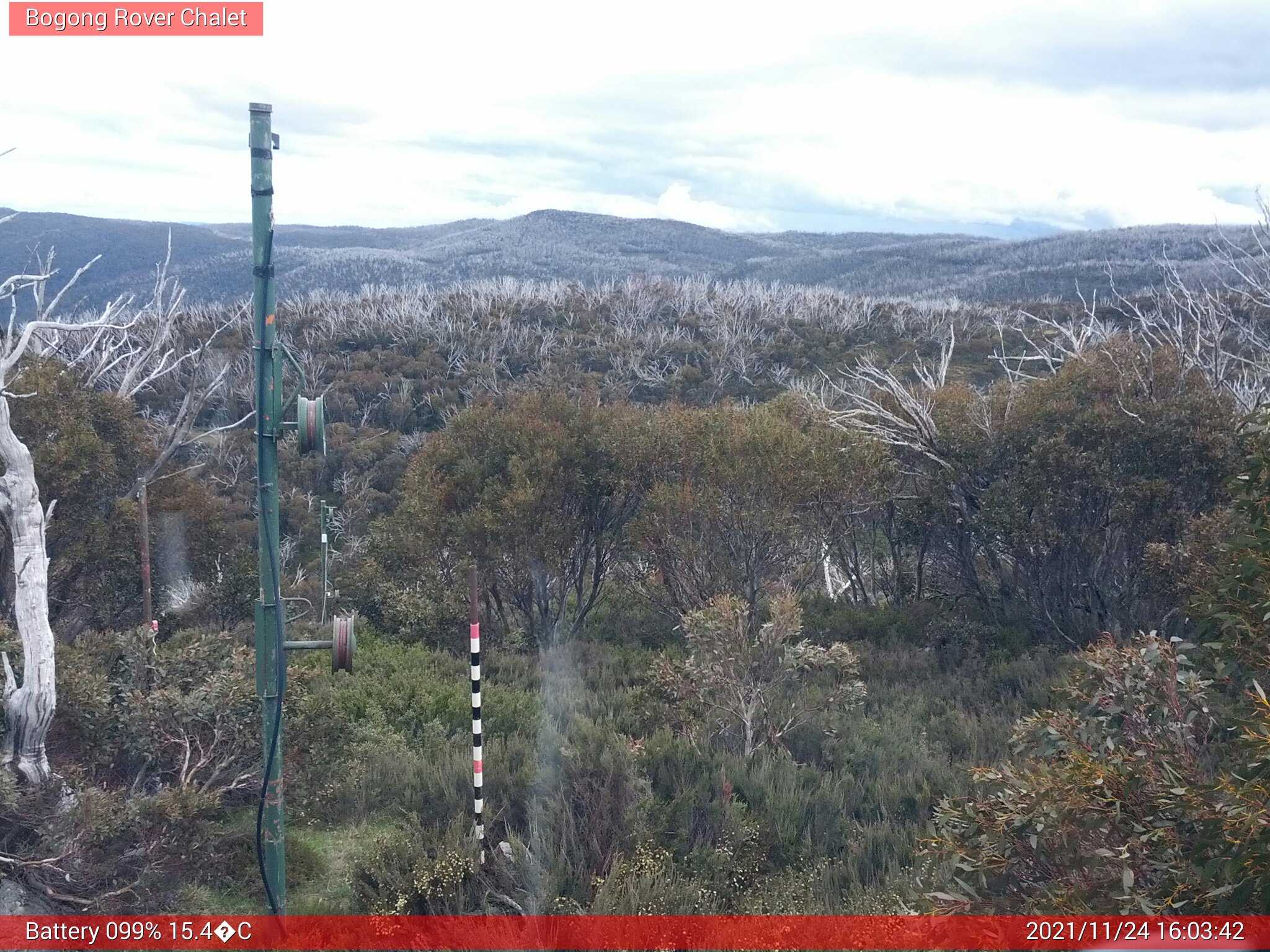 Bogong Web Cam 4:03pm Wednesday 24th of November 2021