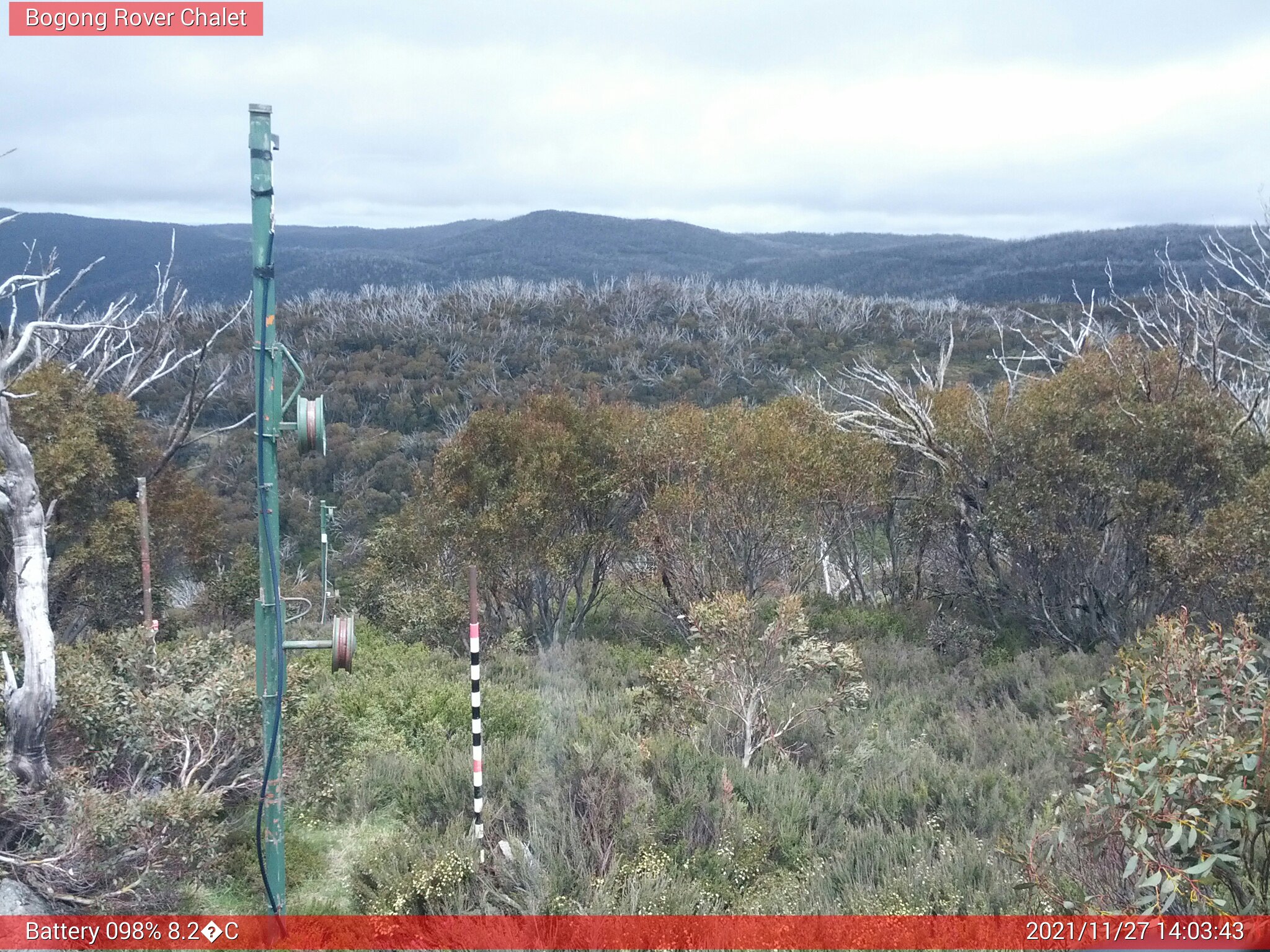 Bogong Web Cam 2:03pm Saturday 27th of November 2021