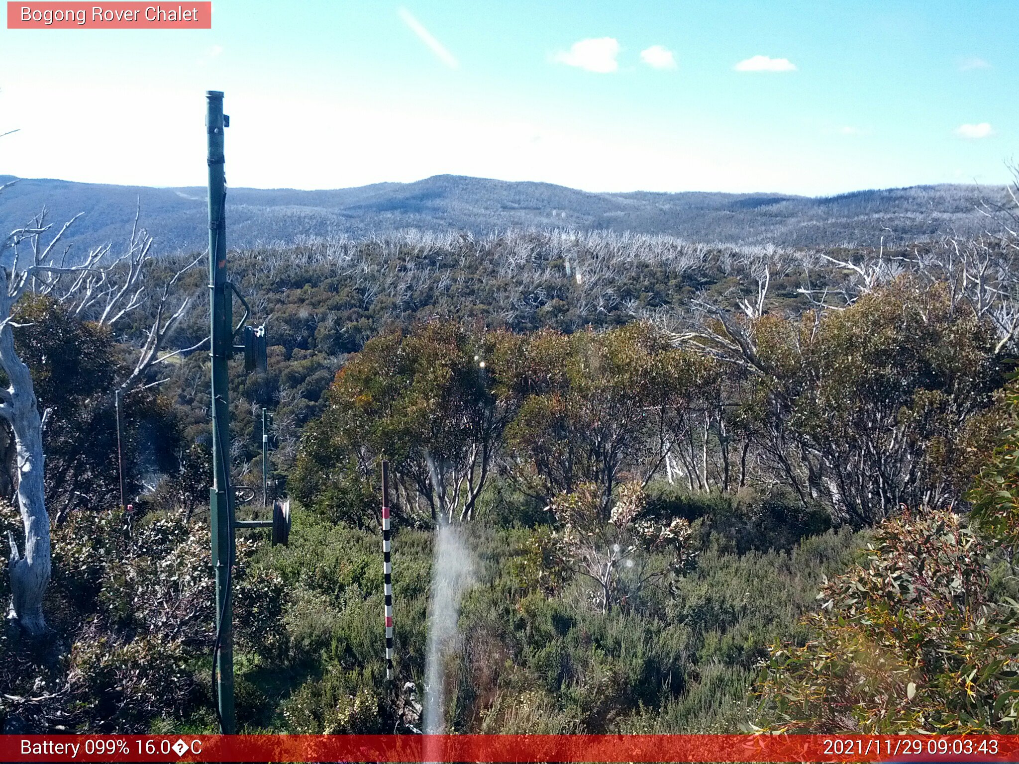 Bogong Web Cam 9:03am Monday 29th of November 2021