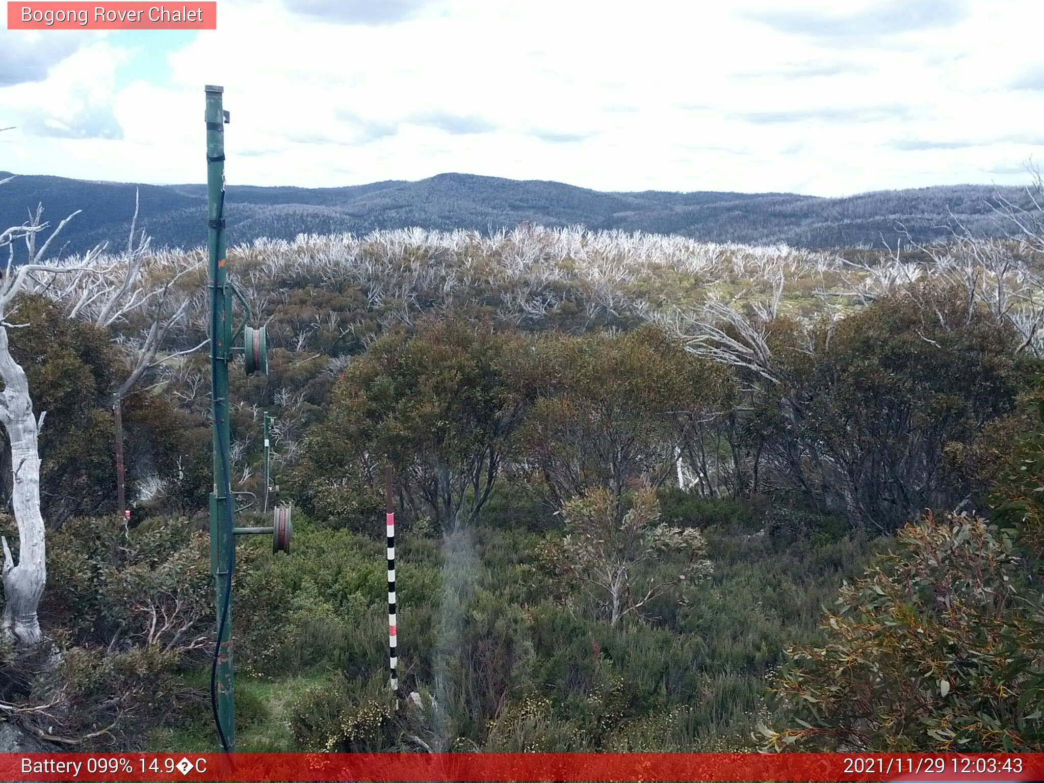 Bogong Web Cam 12:03pm Monday 29th of November 2021