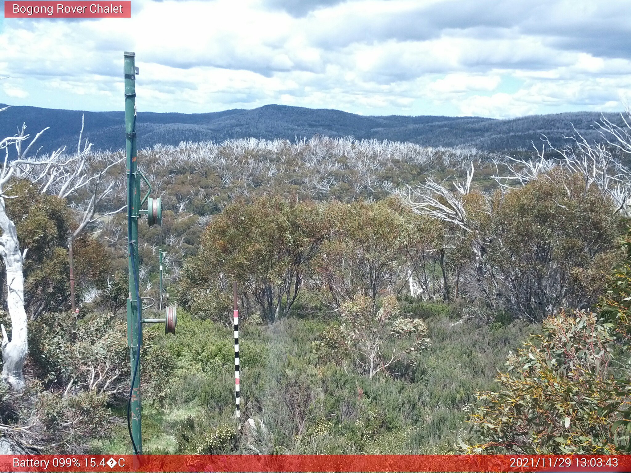 Bogong Web Cam 1:03pm Monday 29th of November 2021