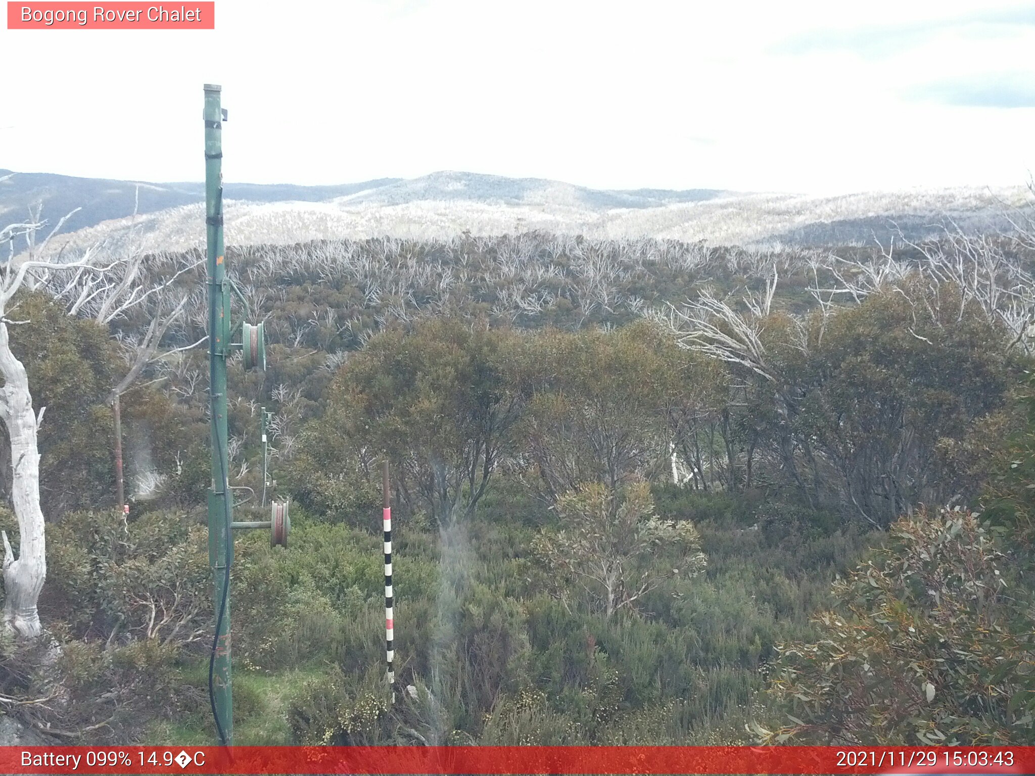 Bogong Web Cam 3:03pm Monday 29th of November 2021