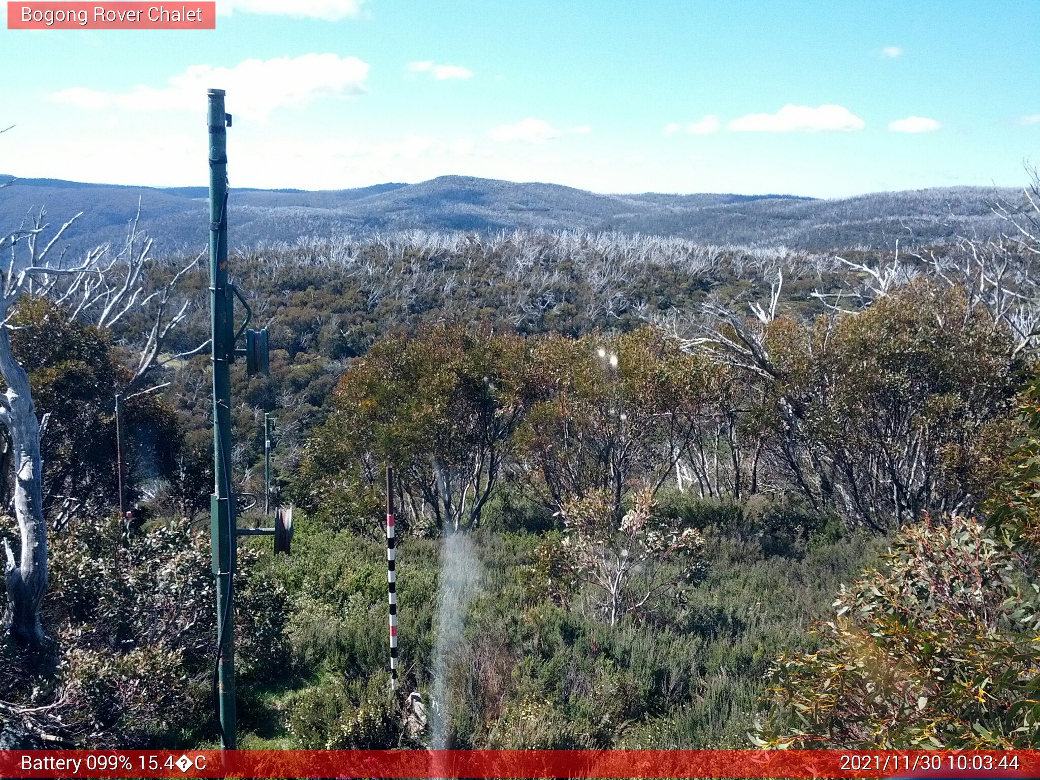 Bogong Web Cam 10:03am Tuesday 30th of November 2021