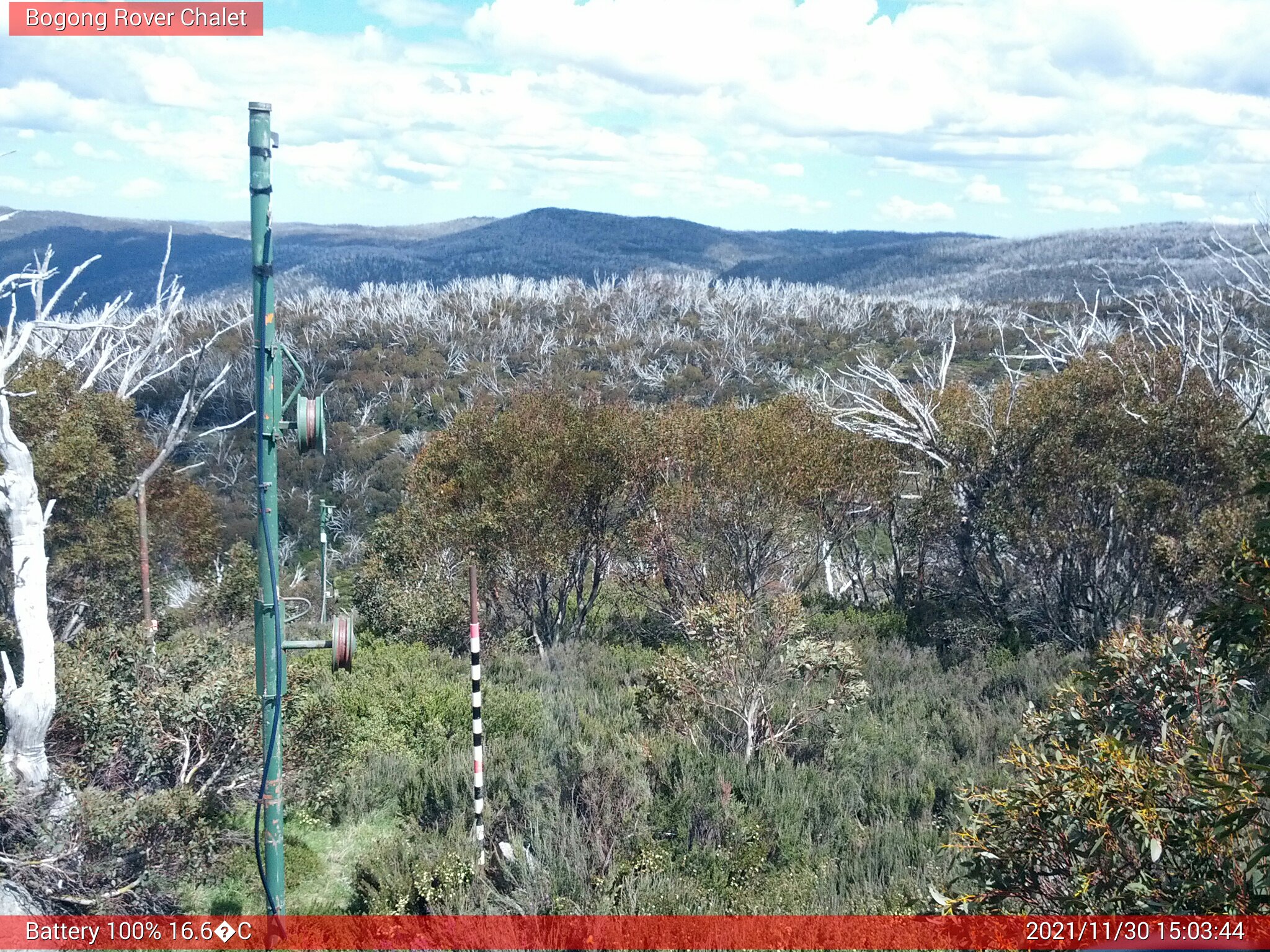 Bogong Web Cam 3:03pm Tuesday 30th of November 2021