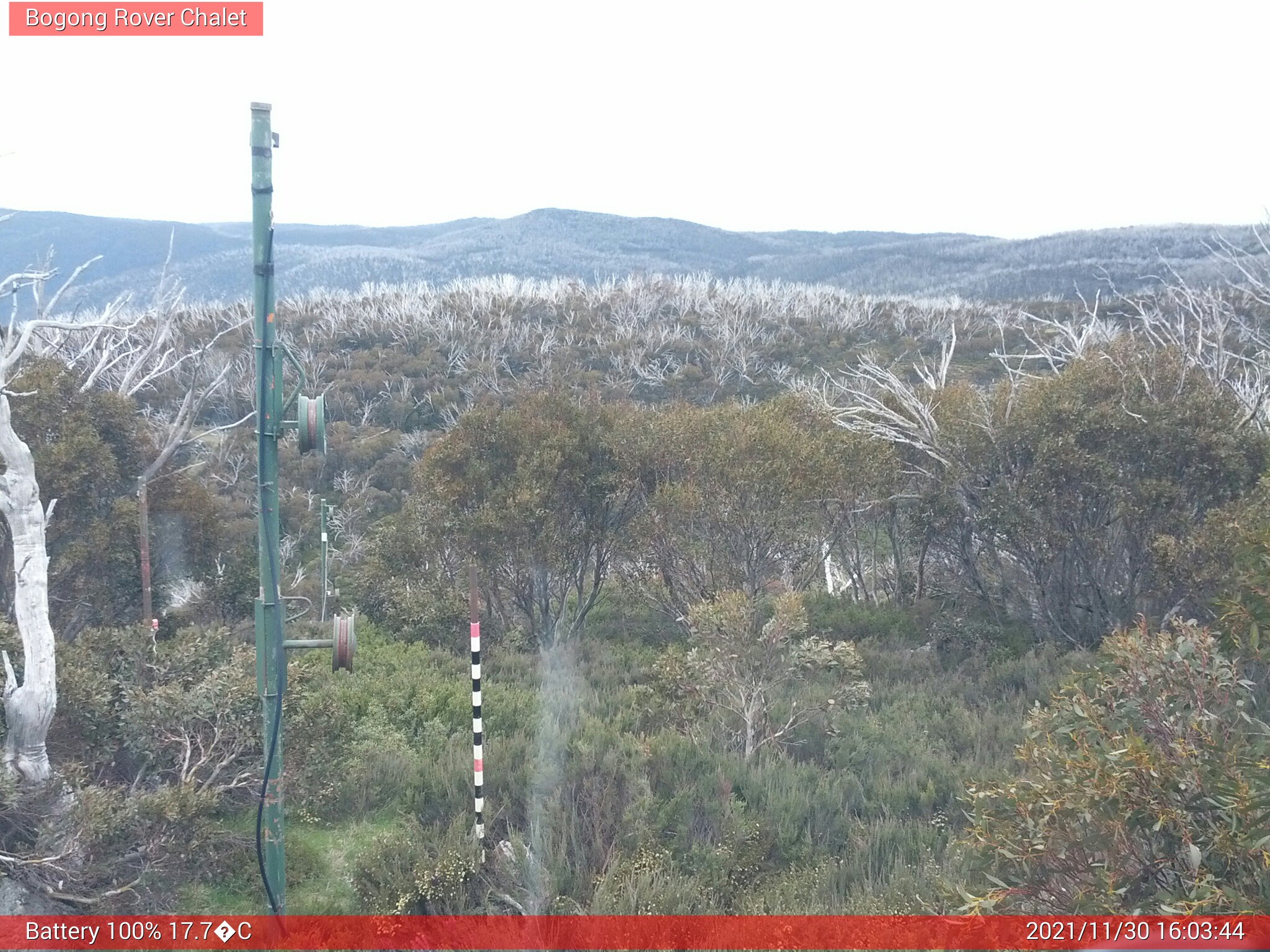 Bogong Web Cam 4:03pm Tuesday 30th of November 2021