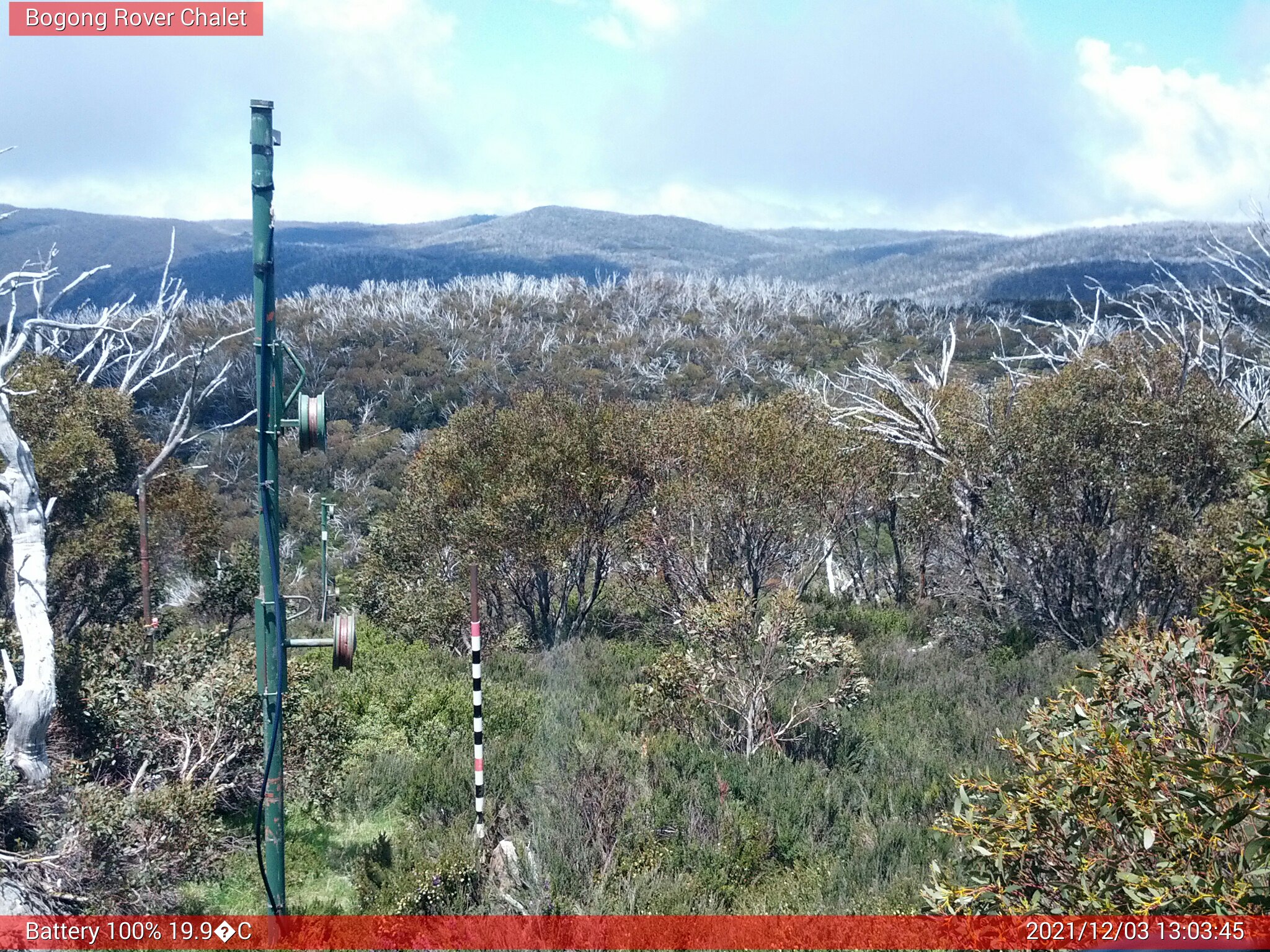 Bogong Web Cam 1:03pm Friday 3rd of December 2021