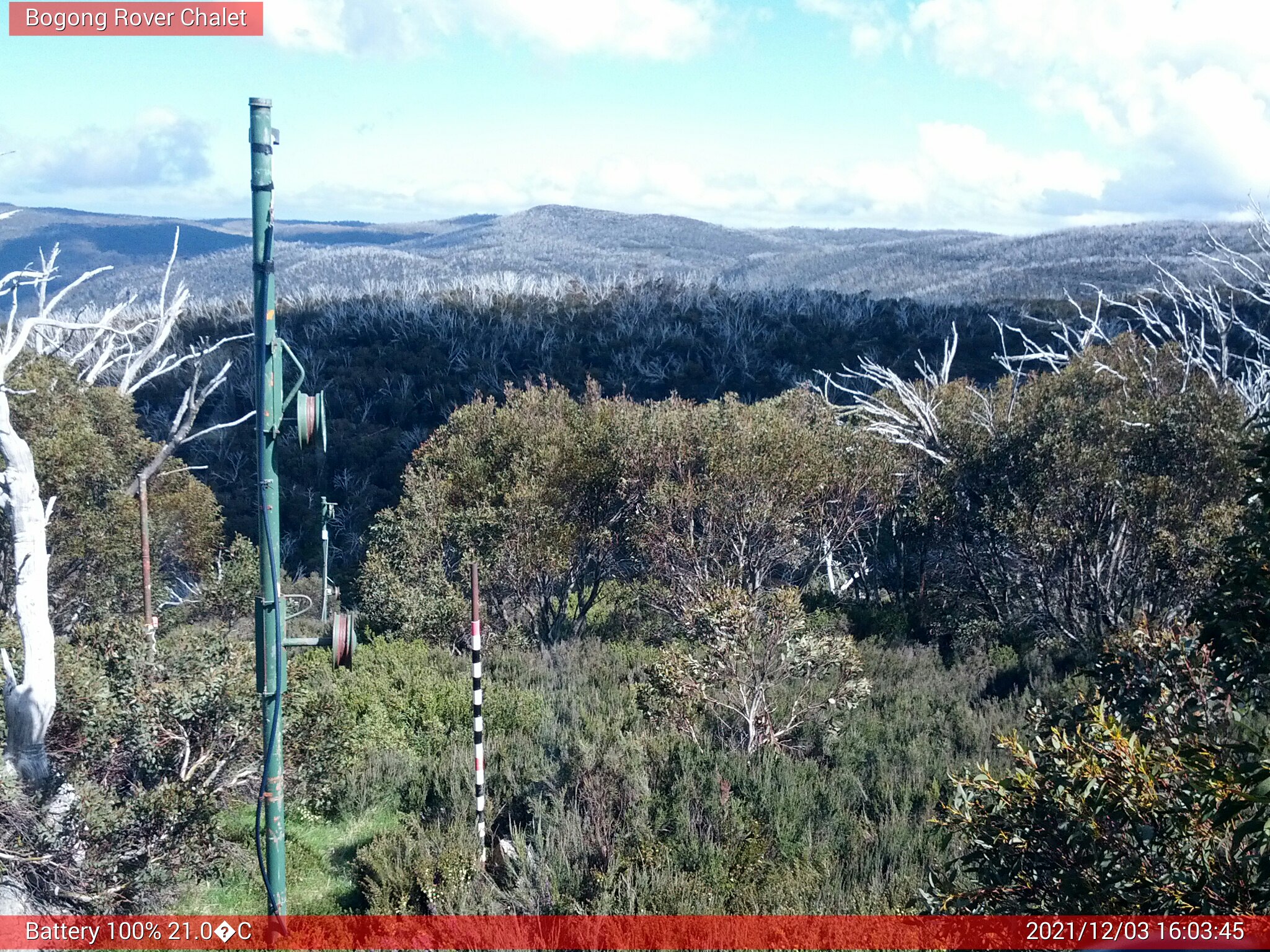 Bogong Web Cam 4:03pm Friday 3rd of December 2021