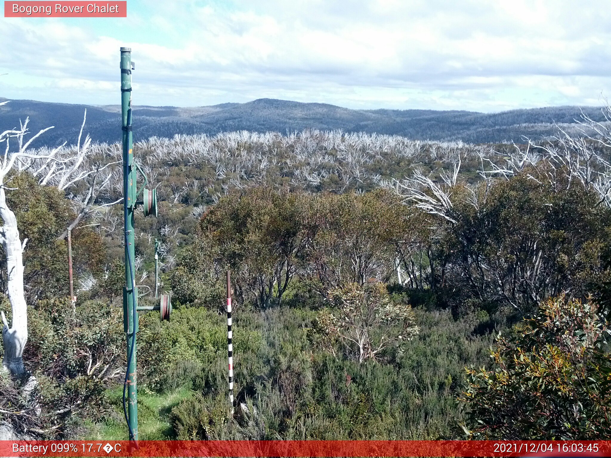 Bogong Web Cam 4:03pm Saturday 4th of December 2021