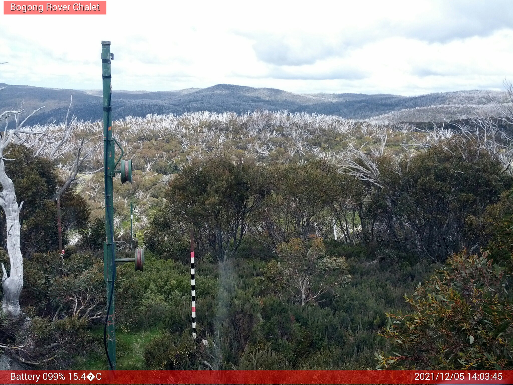 Bogong Web Cam 2:03pm Sunday 5th of December 2021