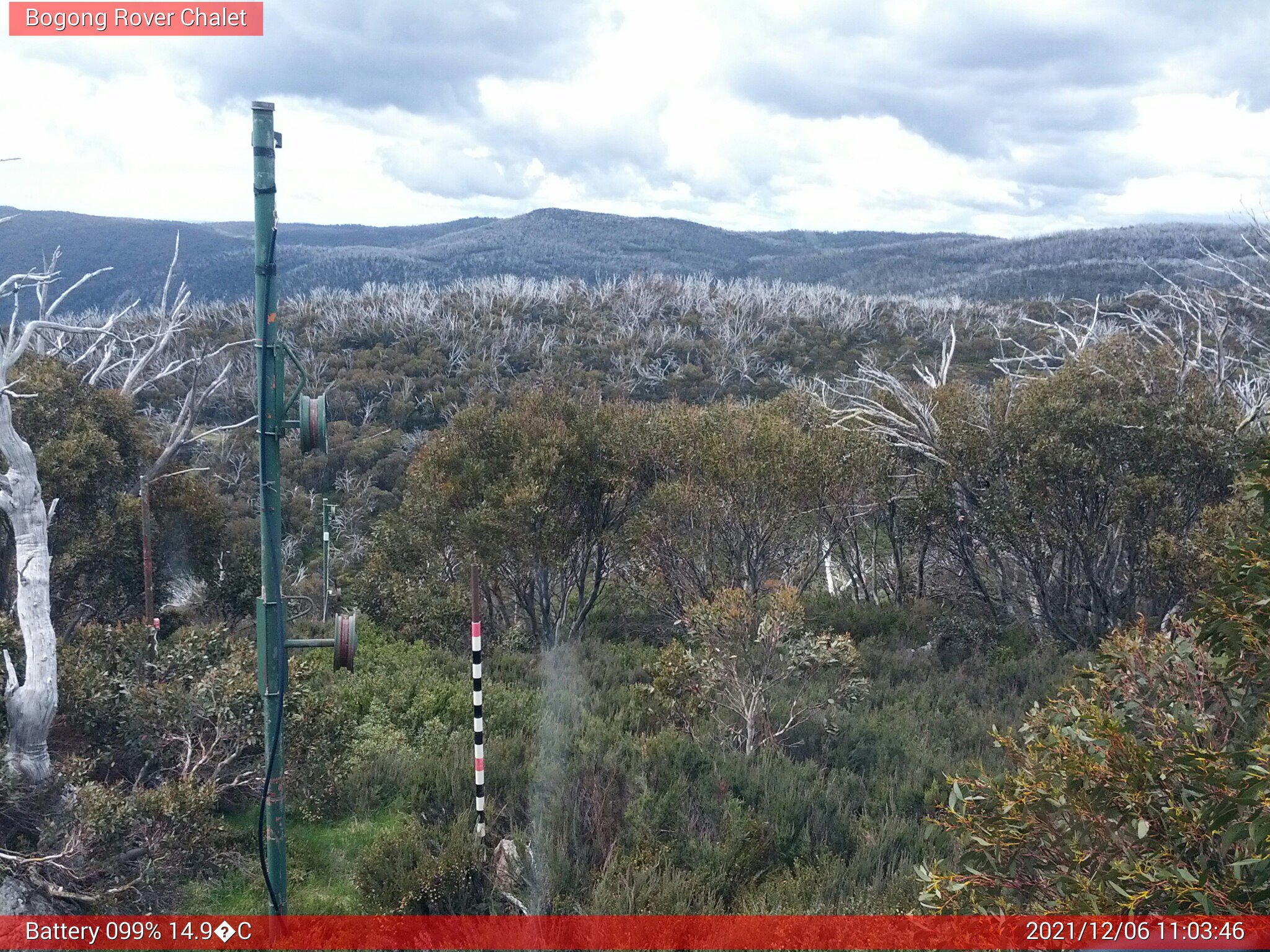 Bogong Web Cam 11:03am Monday 6th of December 2021