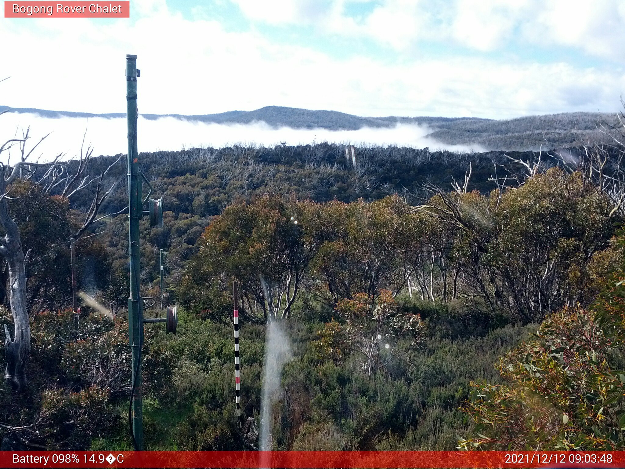 Bogong Web Cam 9:03am Sunday 12th of December 2021