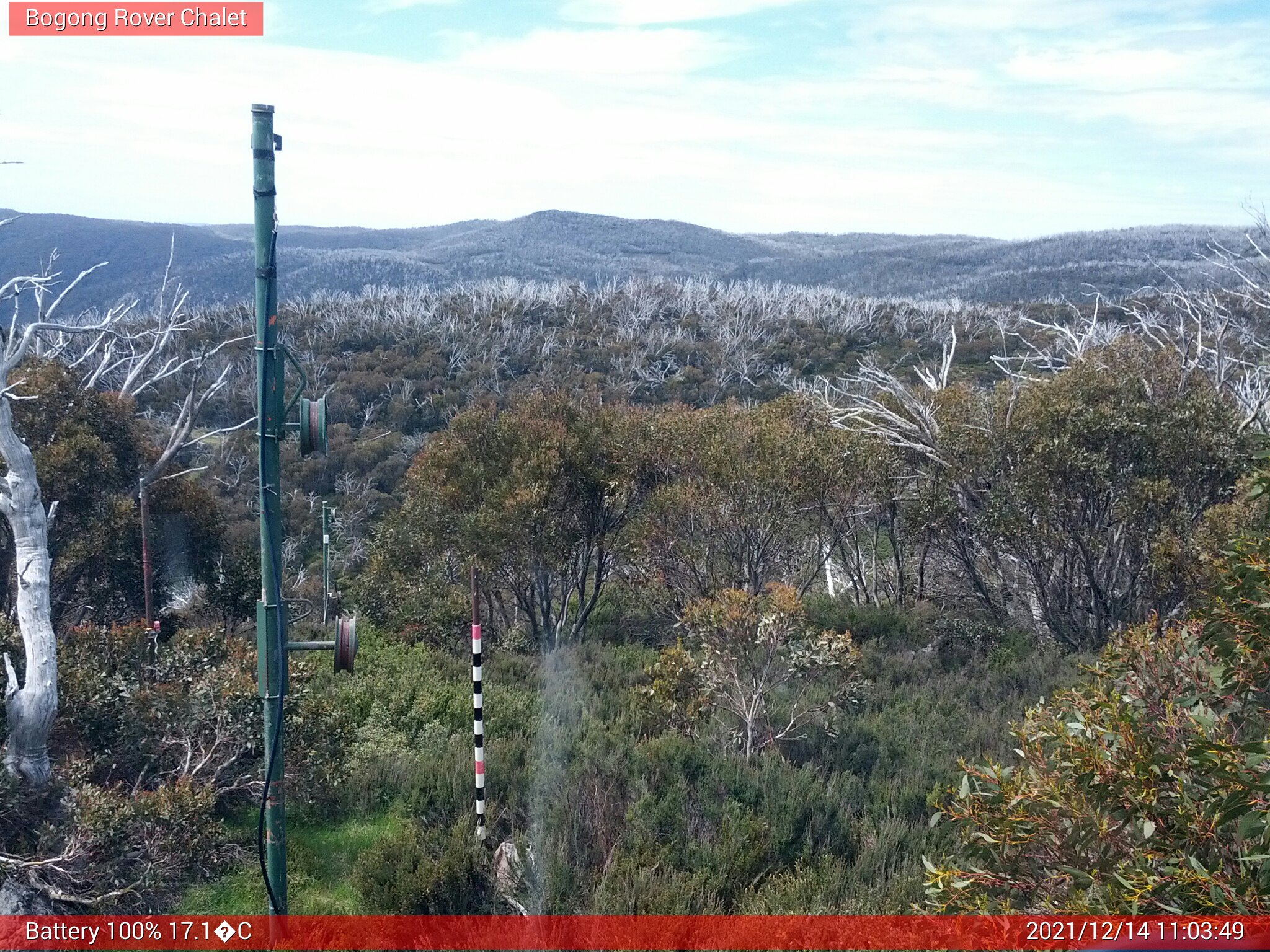 Bogong Web Cam 11:03am Tuesday 14th of December 2021