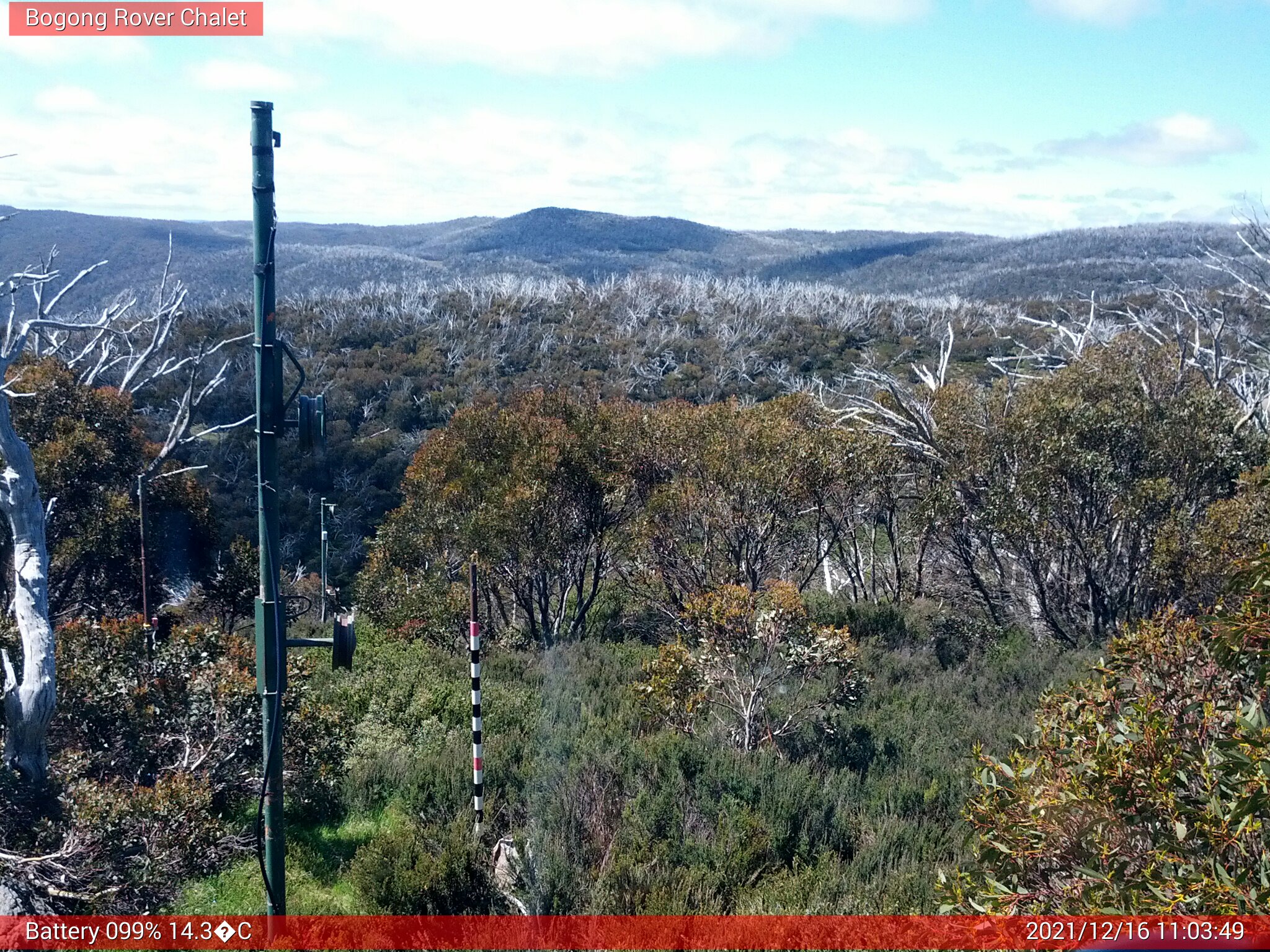 Bogong Web Cam 11:03am Thursday 16th of December 2021