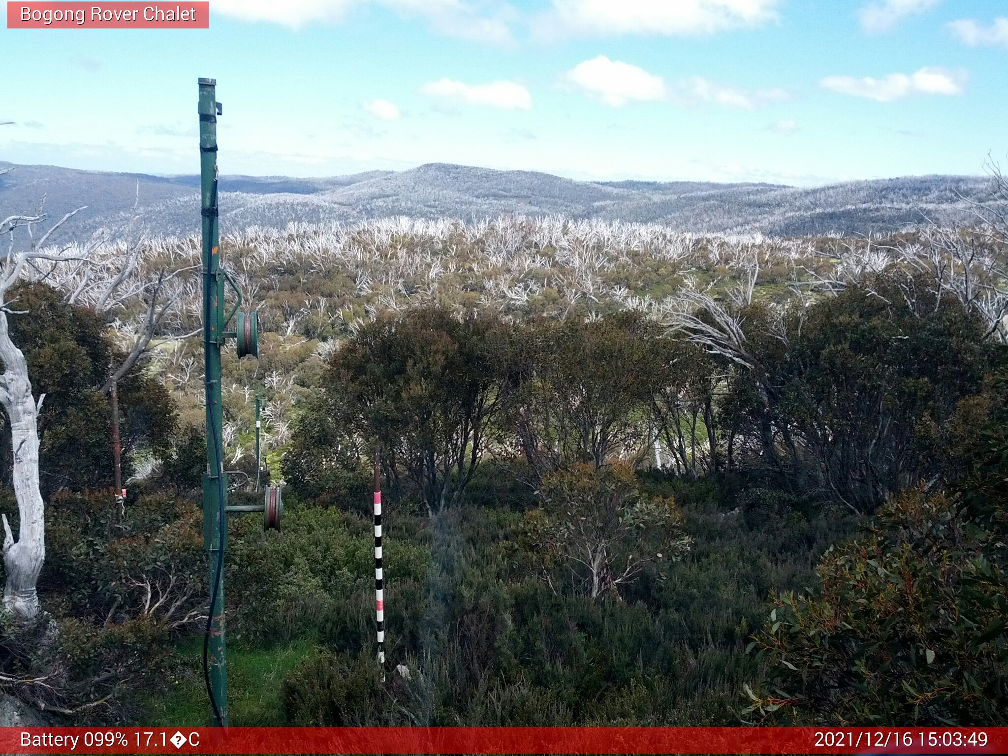 Bogong Web Cam 3:03pm Thursday 16th of December 2021