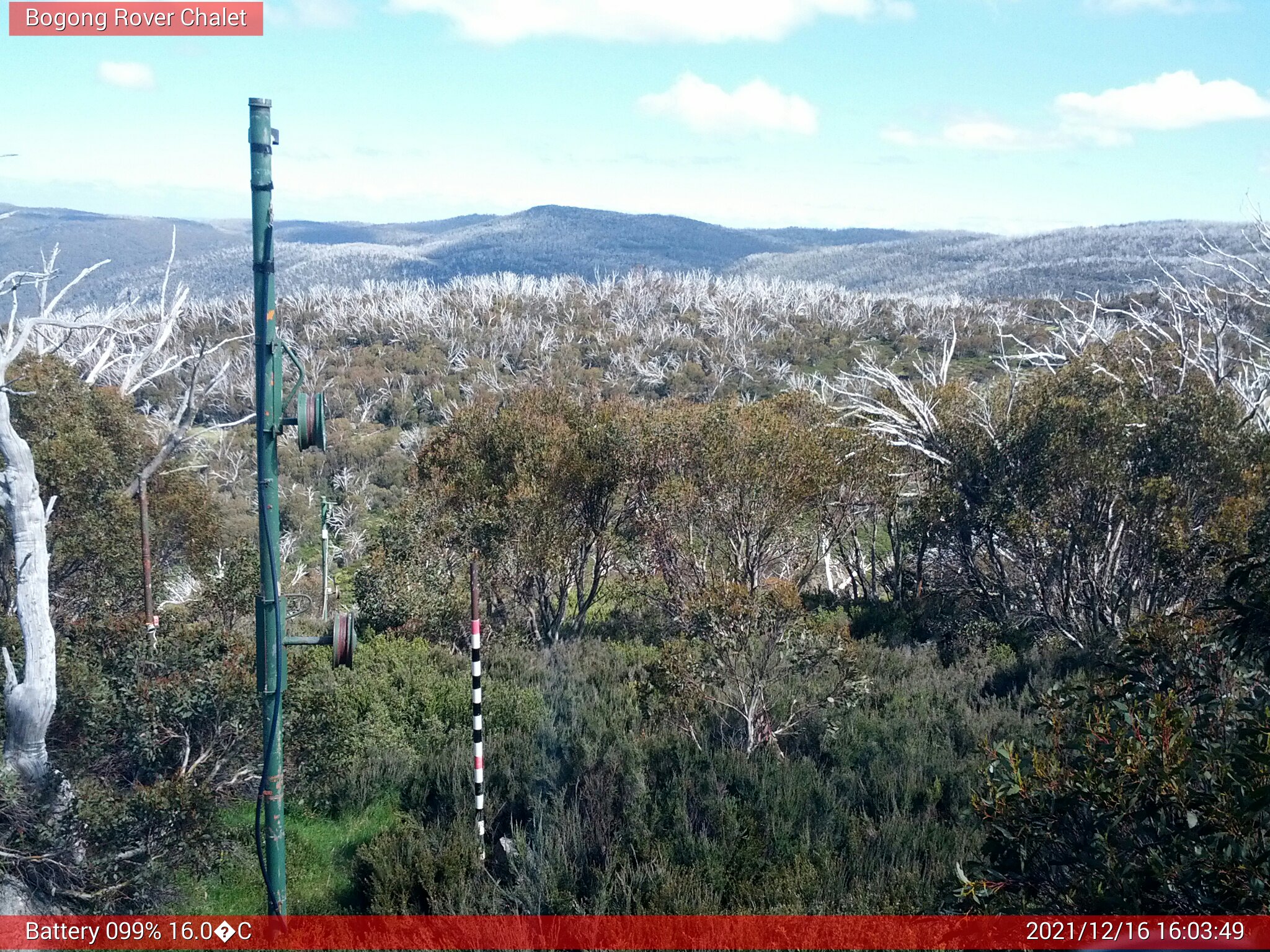 Bogong Web Cam 4:03pm Thursday 16th of December 2021