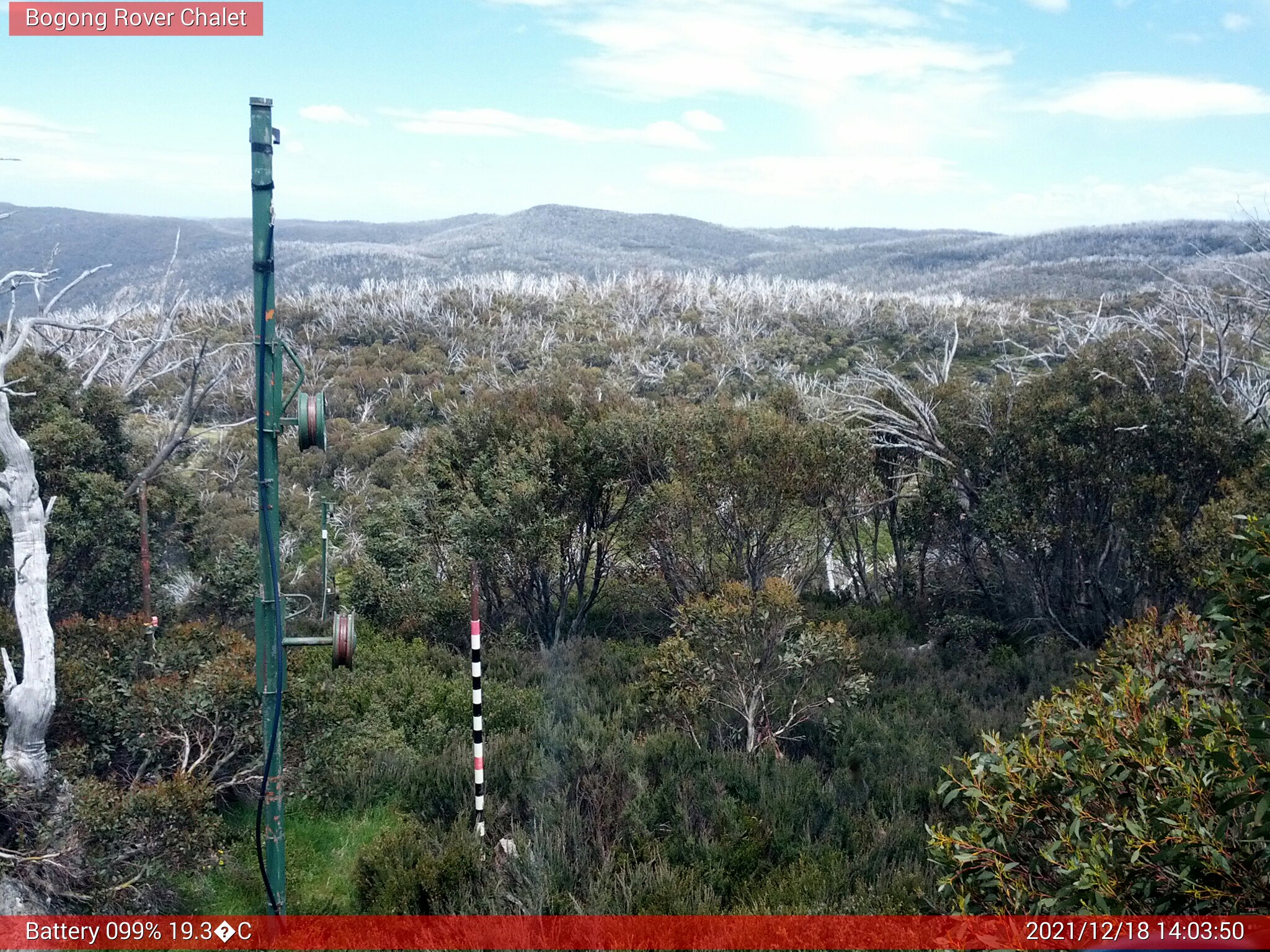 Bogong Web Cam 2:03pm Saturday 18th of December 2021