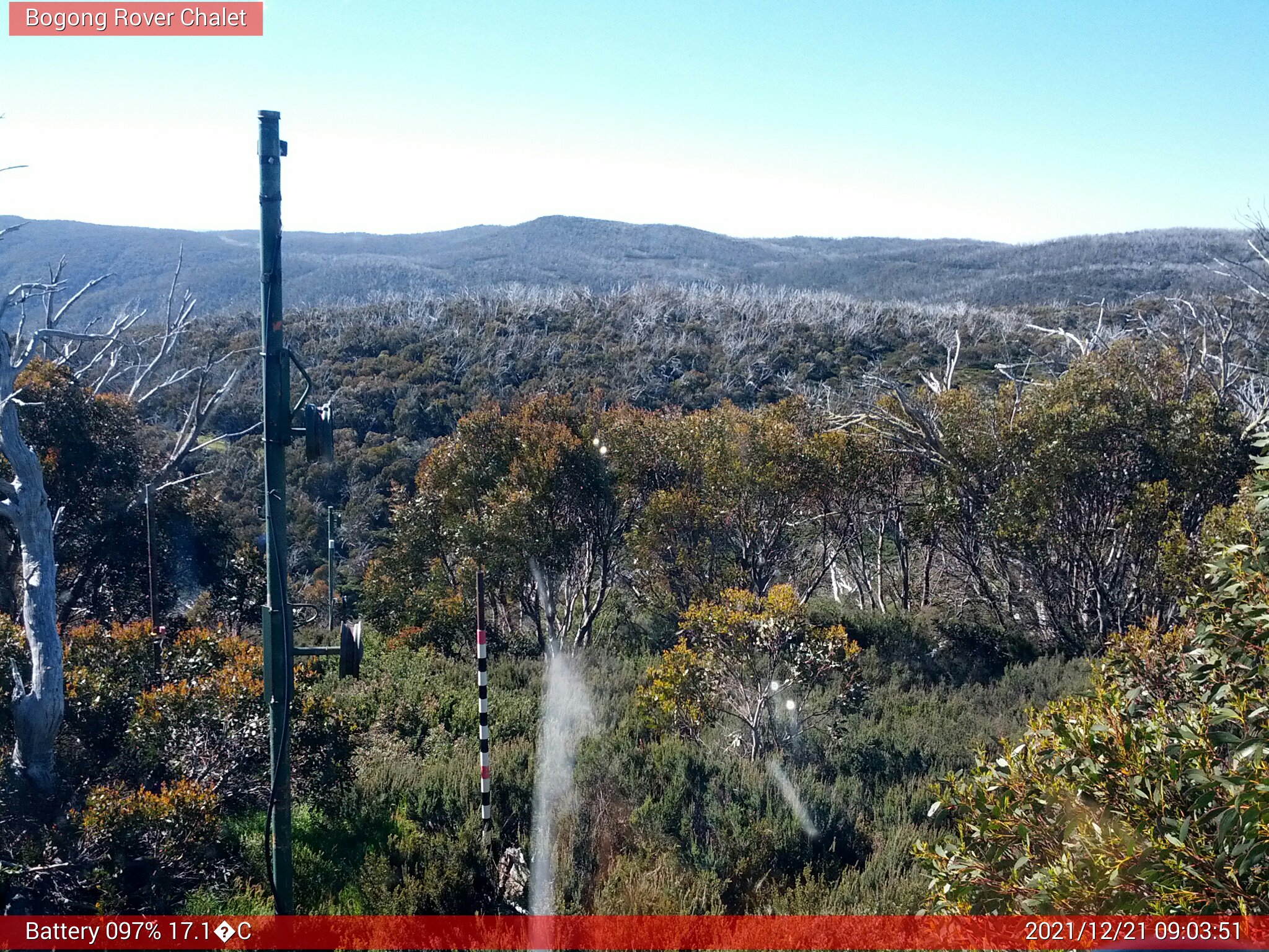 Bogong Web Cam 9:03am Tuesday 21st of December 2021