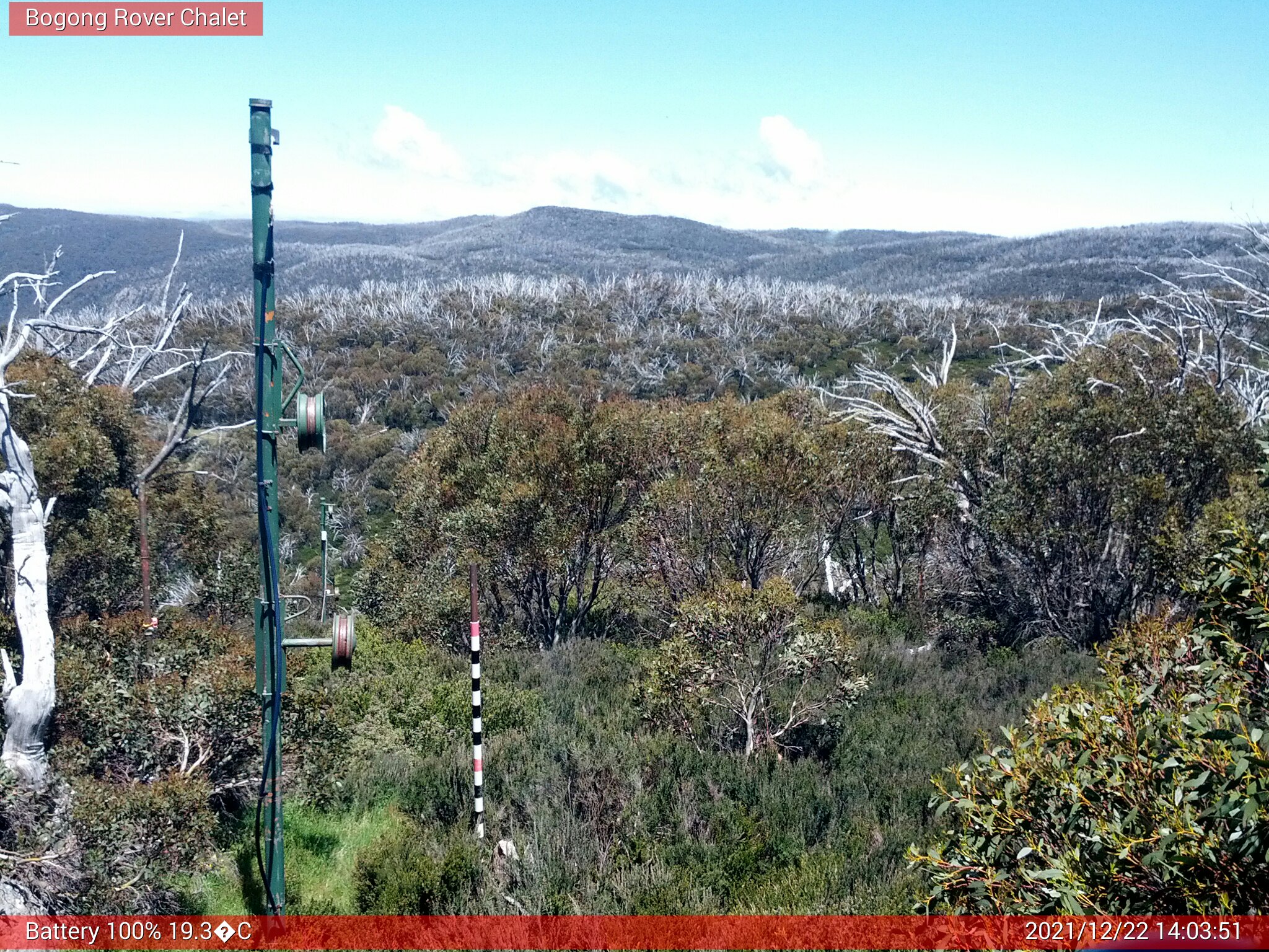 Bogong Web Cam 2:03pm Wednesday 22nd of December 2021