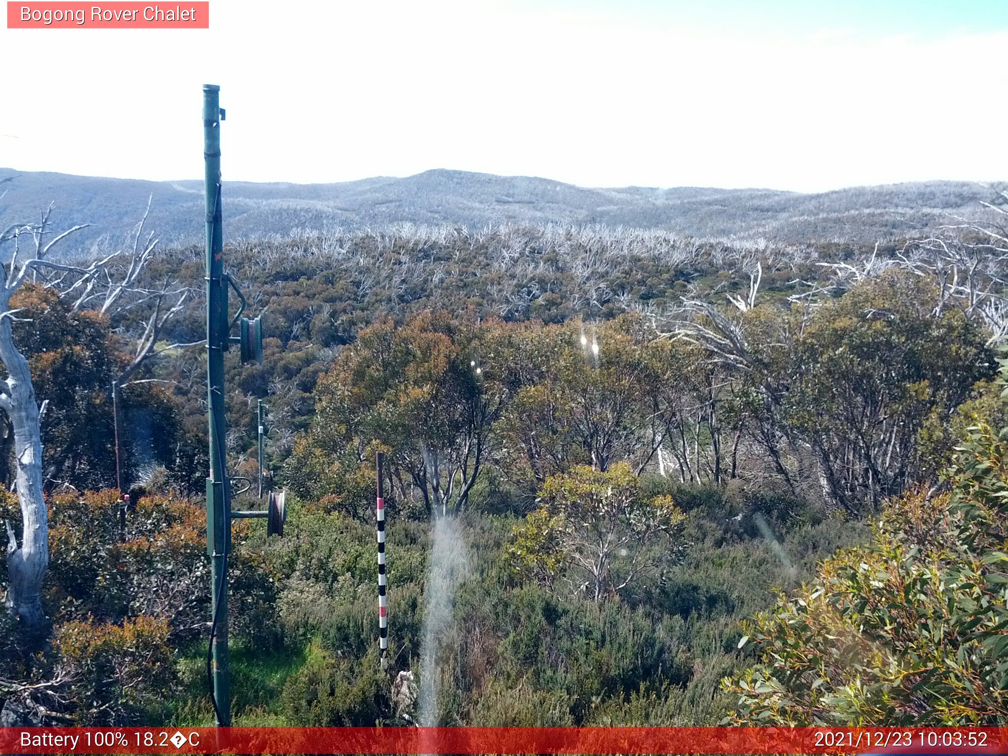 Bogong Web Cam 10:03am Thursday 23rd of December 2021