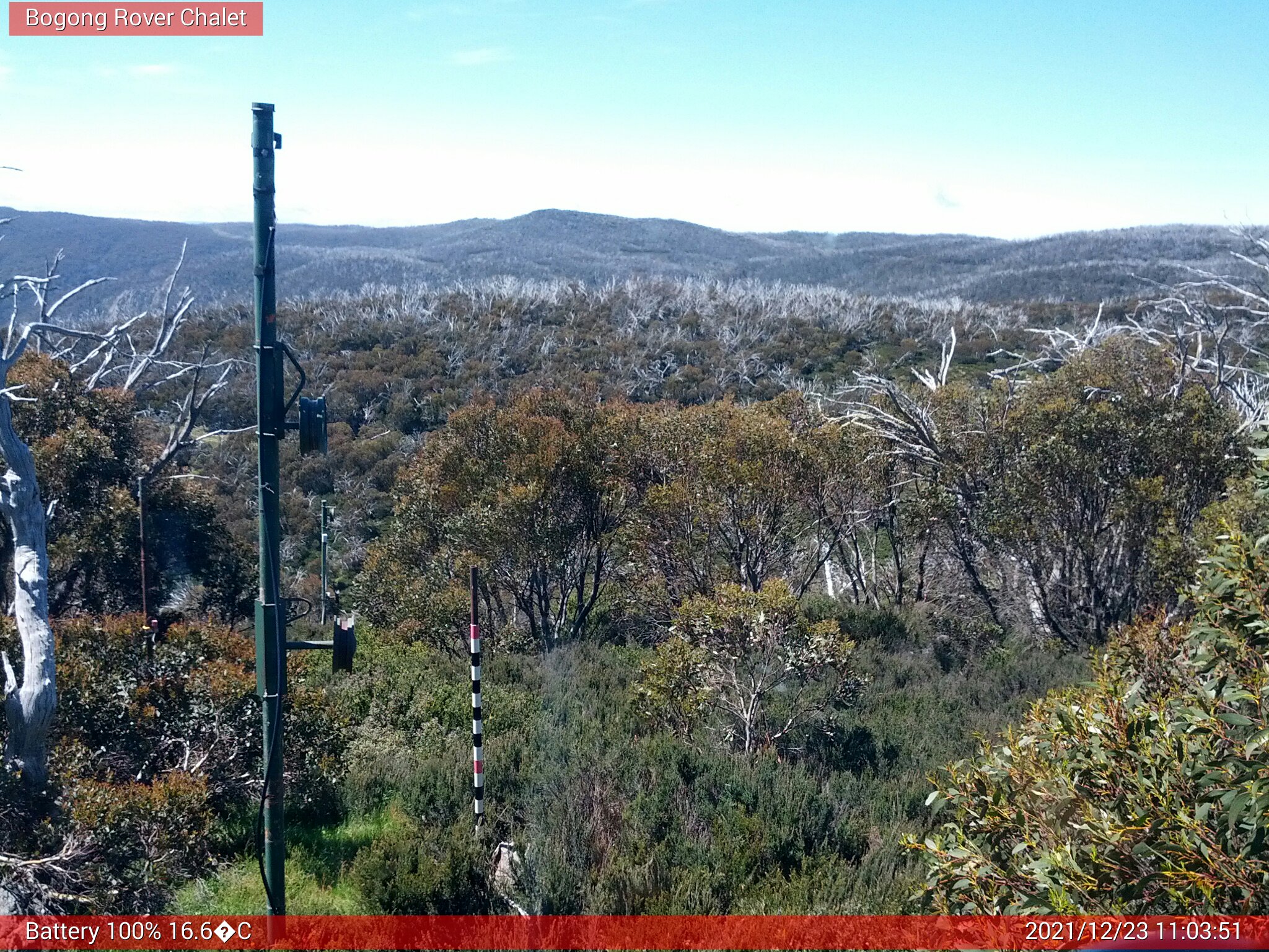 Bogong Web Cam 11:03am Thursday 23rd of December 2021